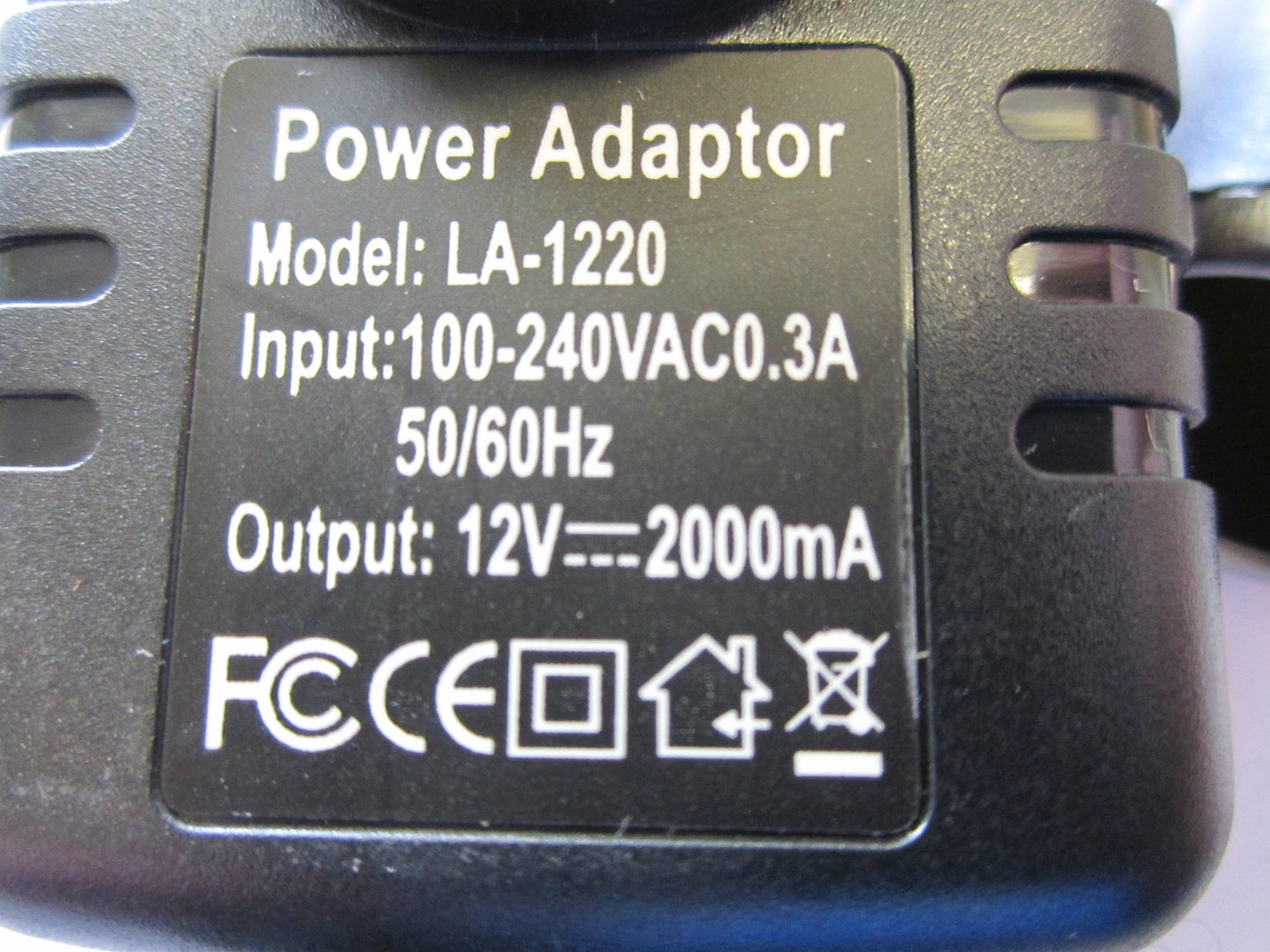 240V Mains to 12V DC Cigarette Lighter Voltage Converter Power Adapter 2A (24W)
