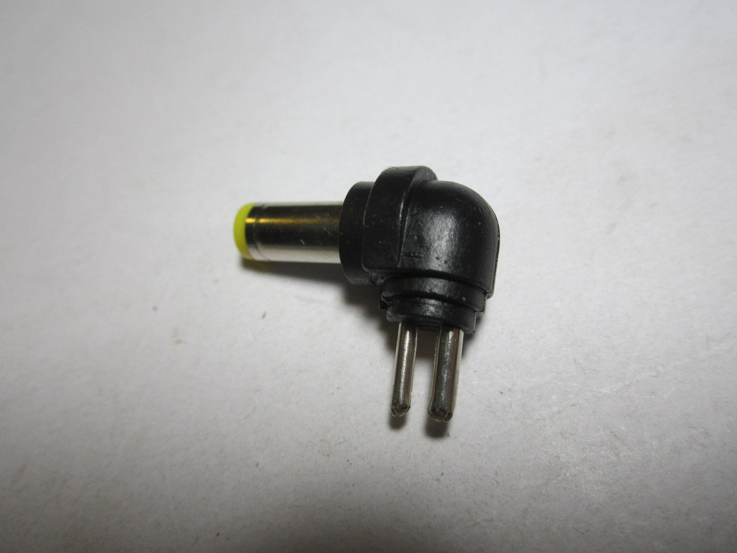 2 Pin Push on Universal Connector Tip with 90 Degree Corner Size 5.5mm x 1.75mm