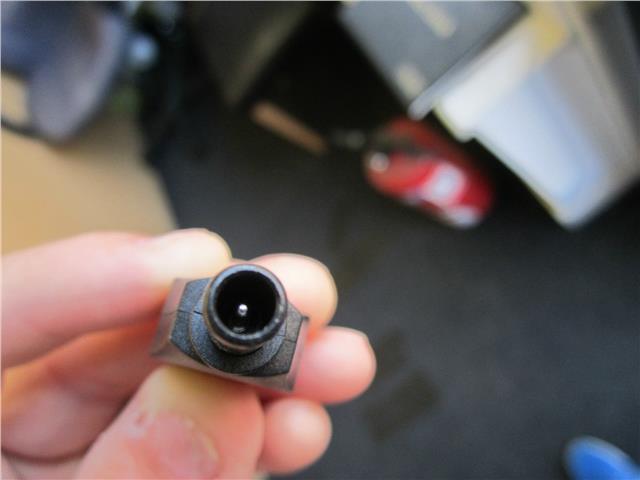 DC Push On Tip 4 PIN IGO Connection to Male 6.0mm x 4.3mm with Centre Pin 6x4.3
