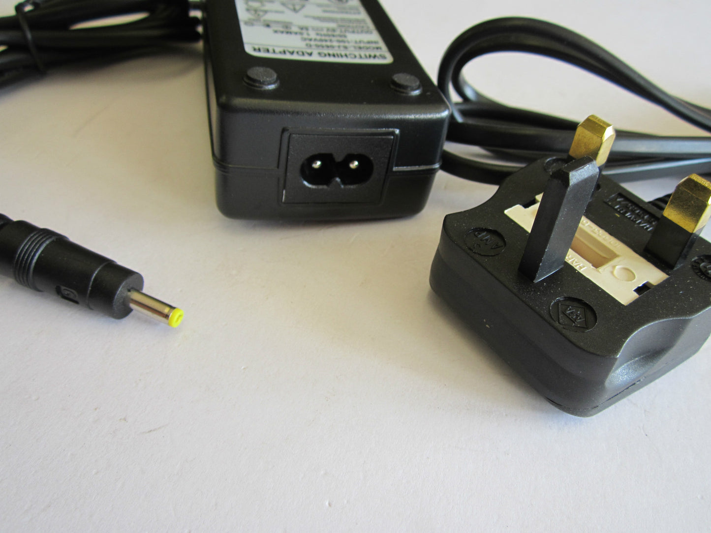 UK Plug 6V 5A 5000mA AC-DC Switch Mode Adapter Power Supply PSU 4mm x 1.7mm 4x1.7