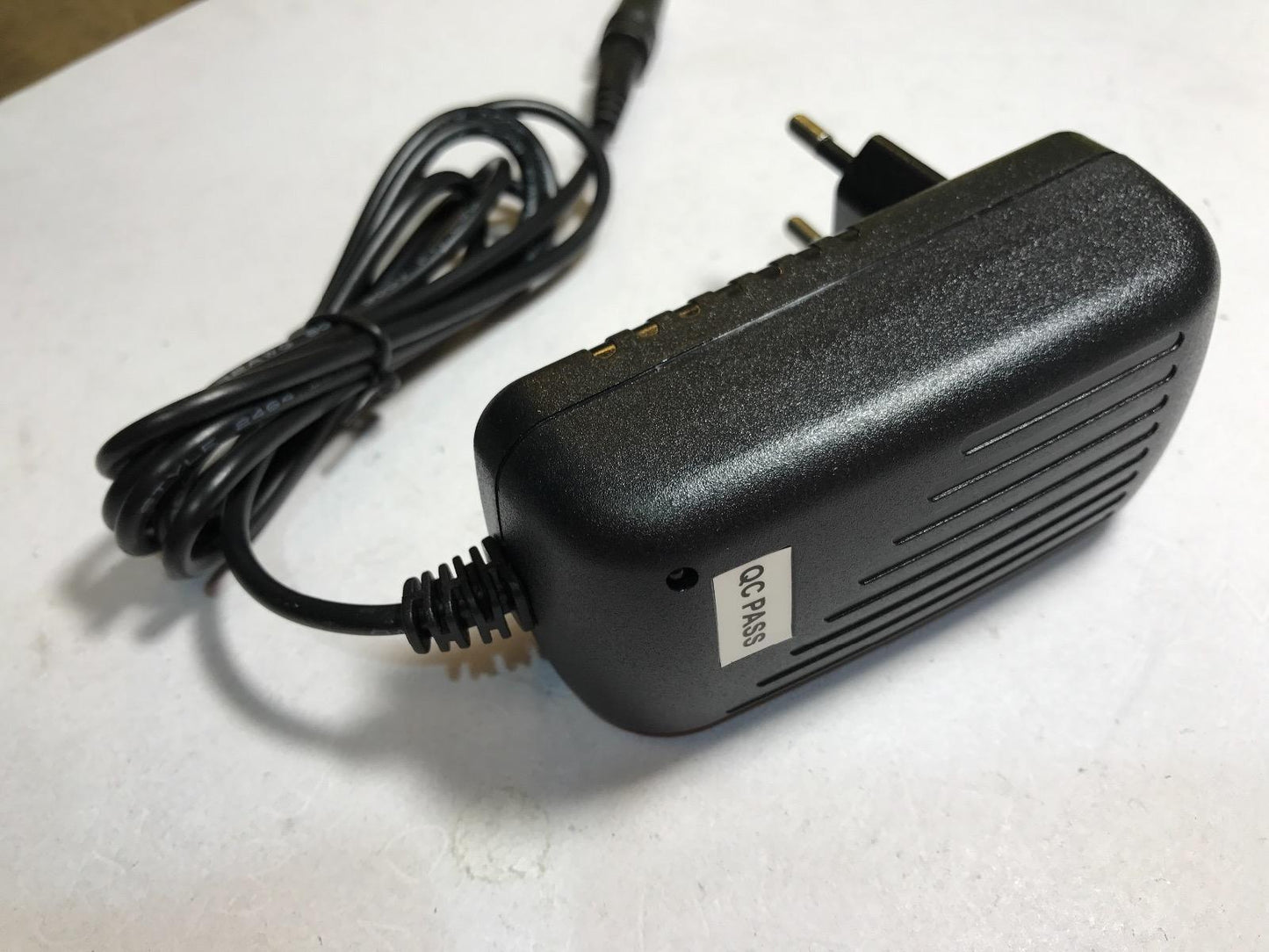 Sony DVP-FX720 Portable DVD Player Power Supply Adaptor 2 Pin EU Plug European