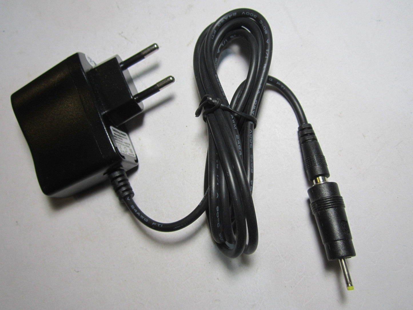 EU 7.5V 400mA Mains AC-DC Switching Adaptor Power Supply Charger 2.5mmx0.8mm