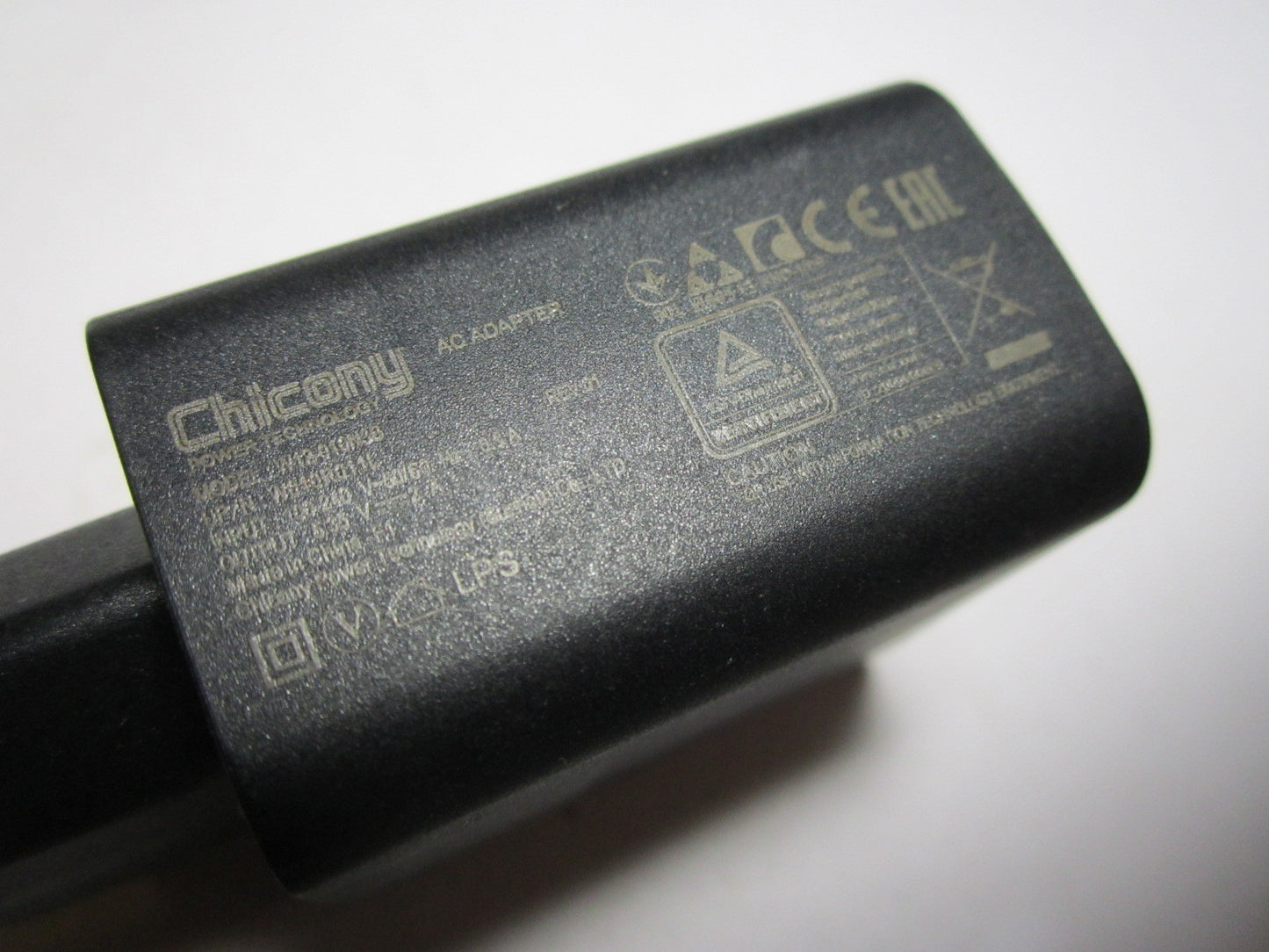 Genuine EU Chicony Power Technology AC Adapter model W12-010N3B USB Mains Plug