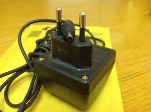 Genuine NOKIA ACP-7E 3.7V 355mA 1.3VA EU Plug