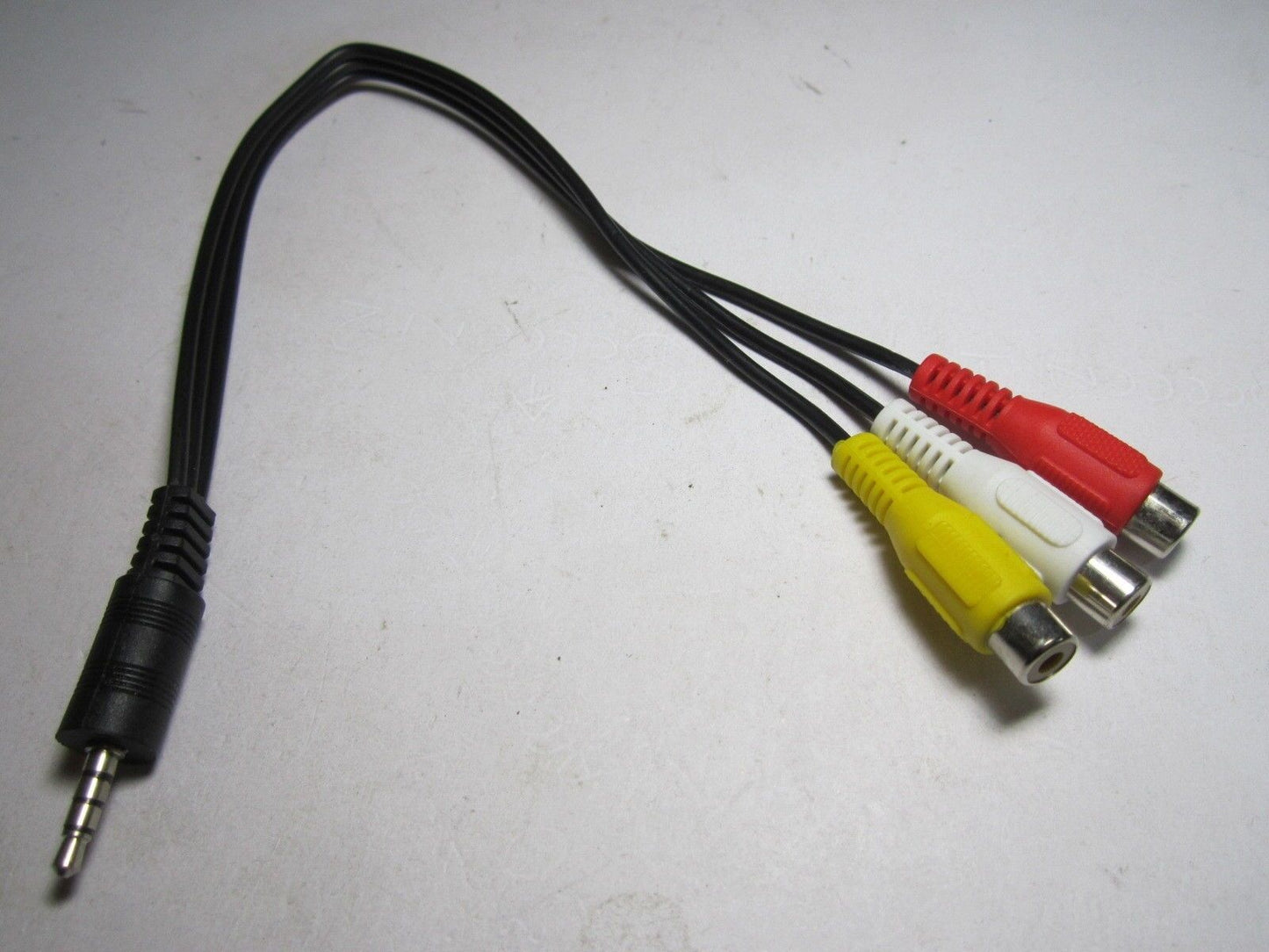 Red White Yellow RCA AV Female Cable Lead to 3.5mm Jack Male Wire