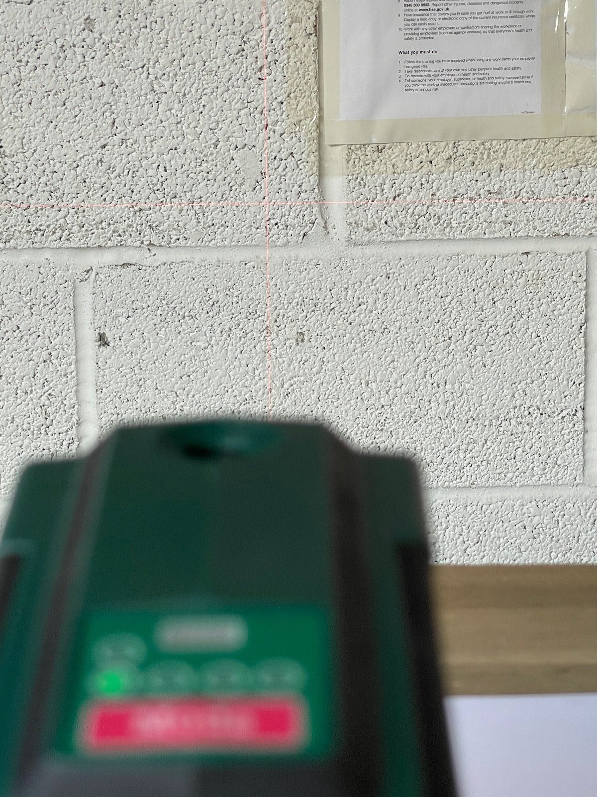Ex Display Bosch PCL 20 Self Levelling Cross Line Laser Level PCL20