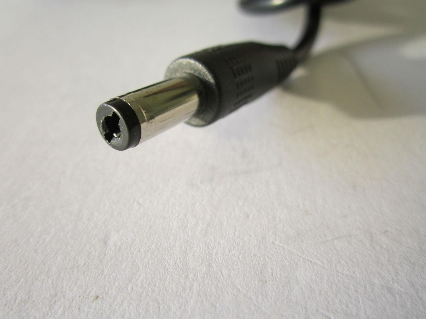 Replacement 5V AC-DC Adaptor Charger for HKC Laptop silver Sliver NT11H-UK