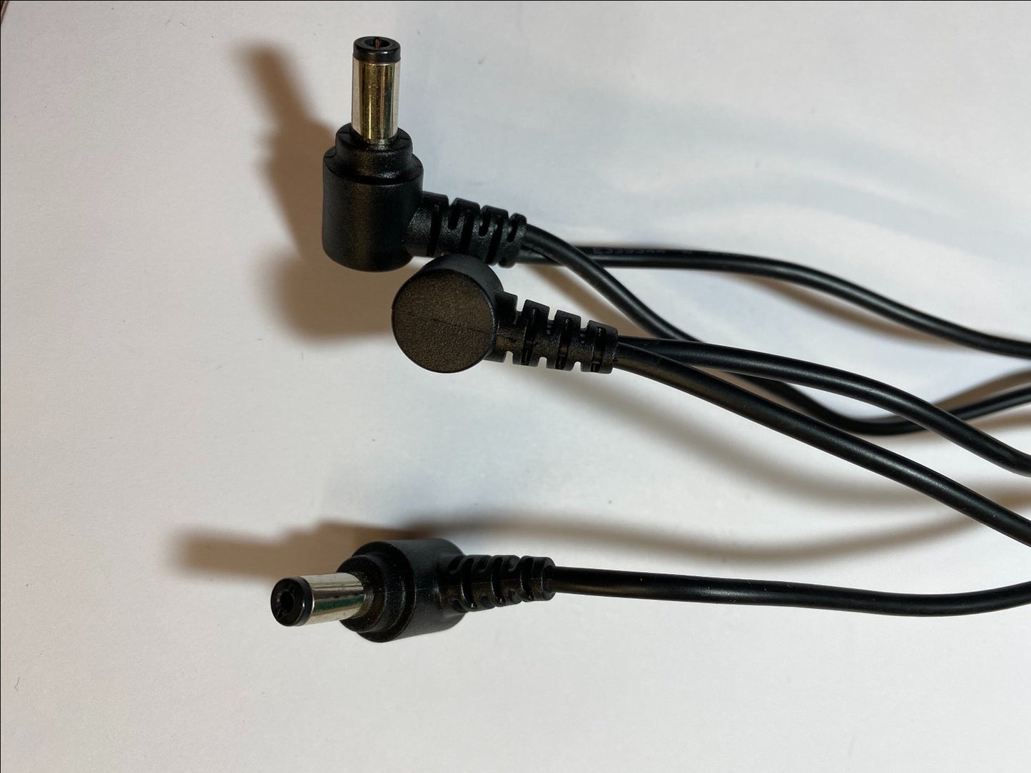 5 Way Daisy Chain Cable Lead with 1x 5.5mm x 2.1mm Socket & 5x 5.5 x 2.1 Male DC