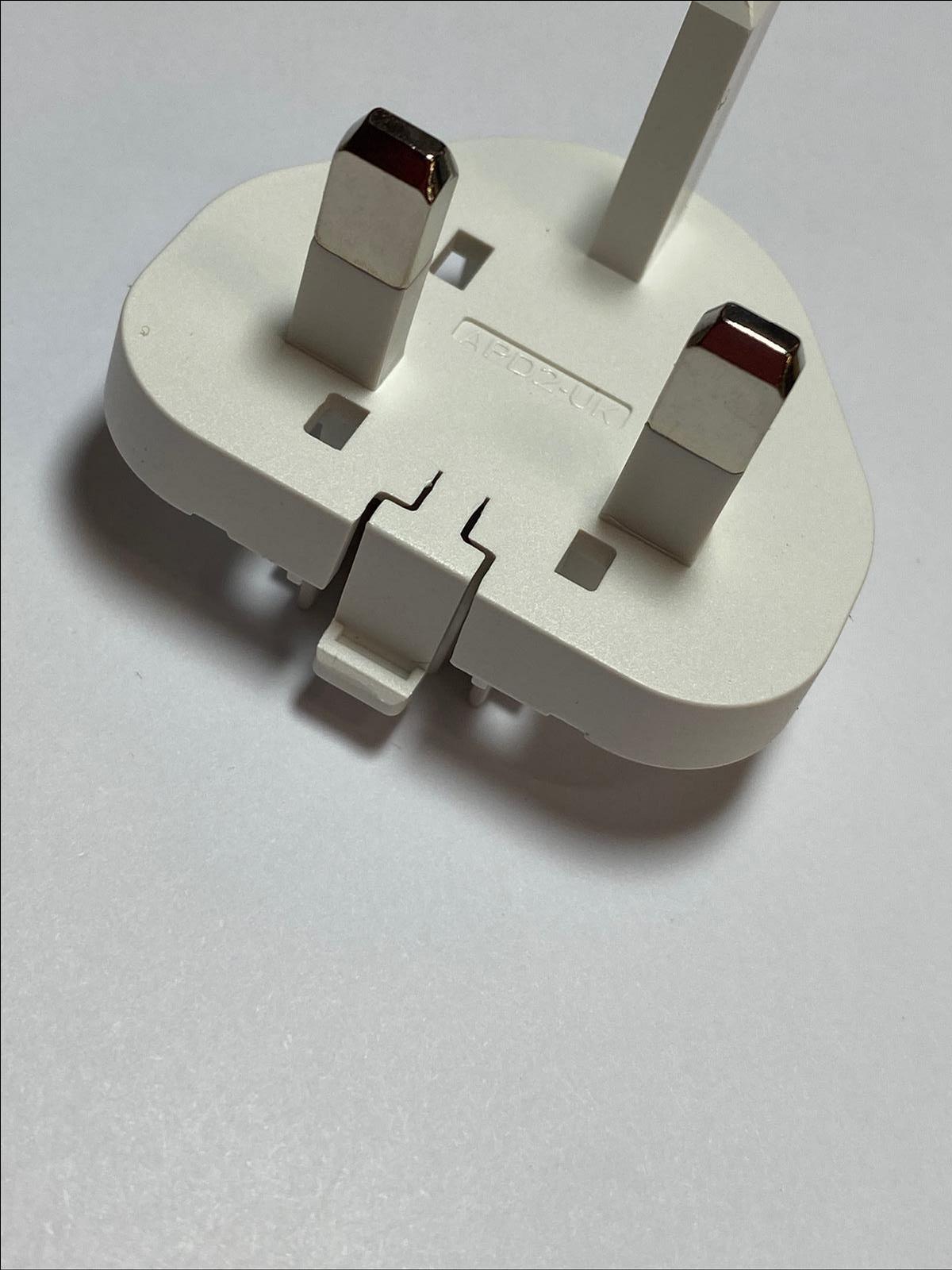White UK Slide Attachment Plug for APD 5V 3A WA-15I05R APD2-UK APD2UK