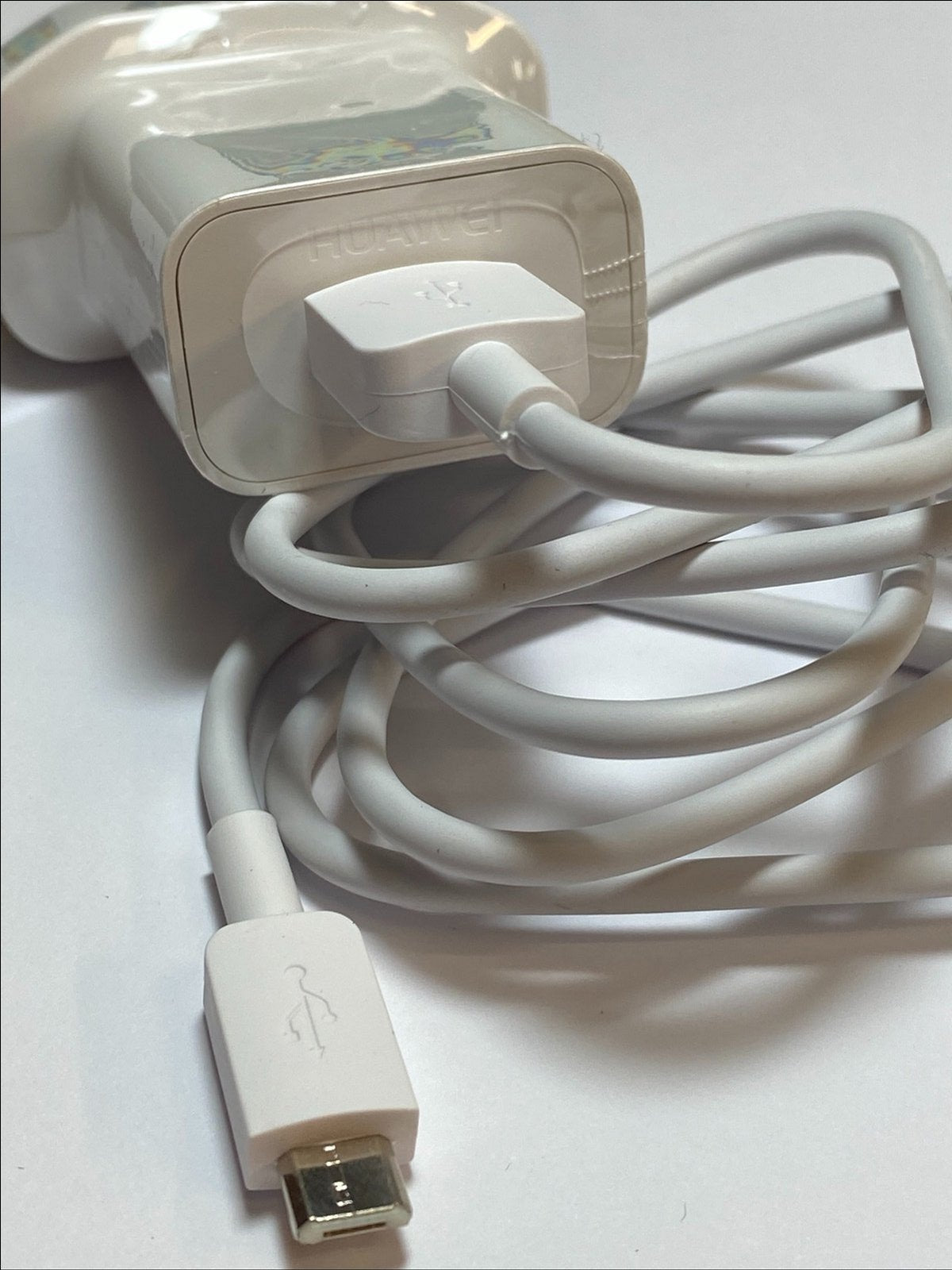 Genuine 5V 1A White Huawei Switching Power Adaptor HW-050100B01 Charger + Cable