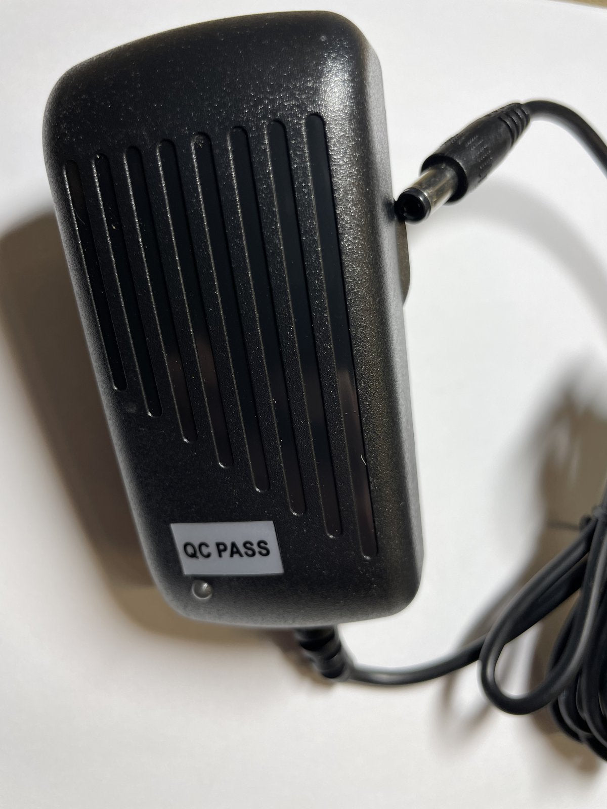 Replacement for 9V 2.5A Power Adaptor model DS0271-D090250 for Daylight Light