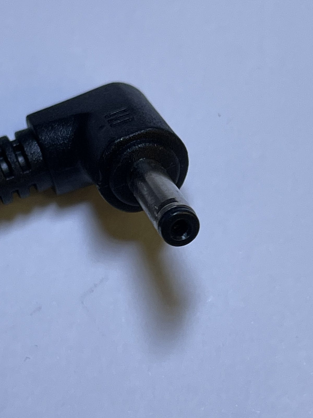 5V 2A AC-DC Switch Mode Adapter Power Supply 3.5mm x 1.3mm 90 Degree Corner L Plug