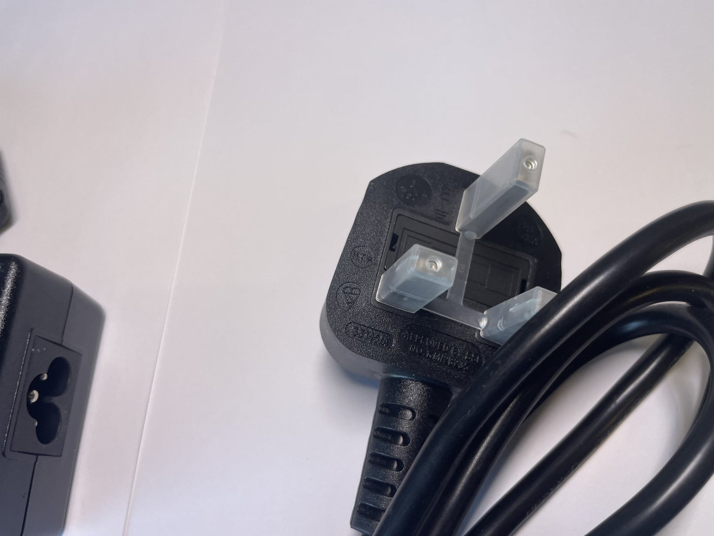 24V 5A 5000mA AC-DC Switching Adapter Desktop Power Supply 2405 PSU 2.5/2.1