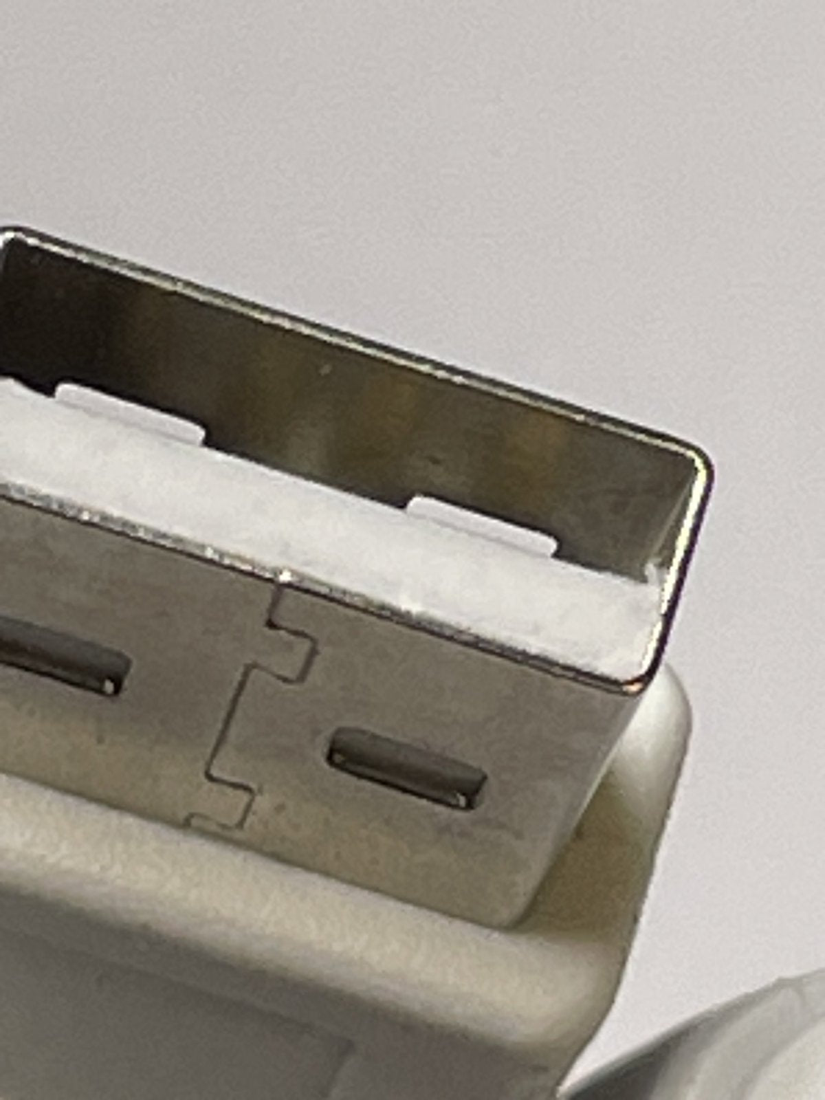 White USB-A USBA USB to 3.5mm x 1.3mm 3.5x1.3 Cable Lead