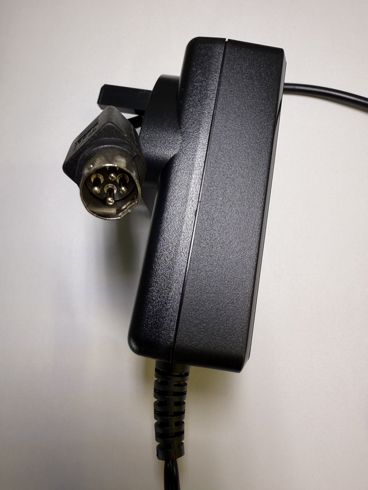 Replacement 12V 2A AC Adaptor Power Supply 4 Pin 1+3 Negative 2+4 Positive Poles