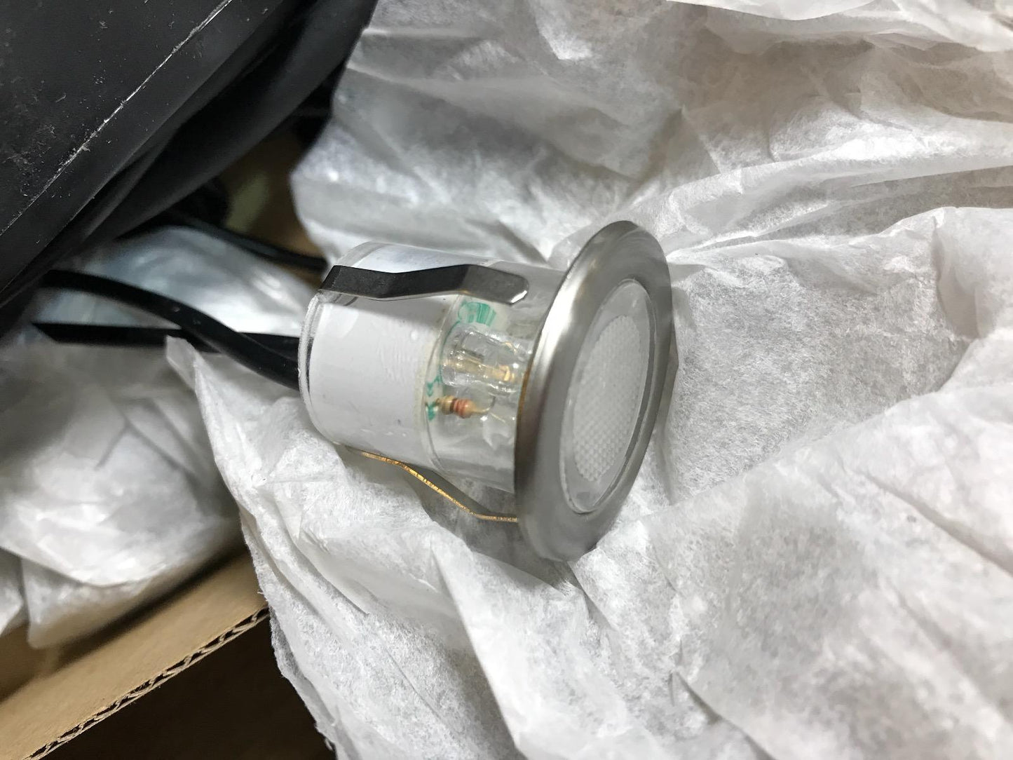 WICKES 8 X 30mm BLUE 12V LED OUTDOOR IP65 DECK DECKING LIGHT KIT 10.5M RUN