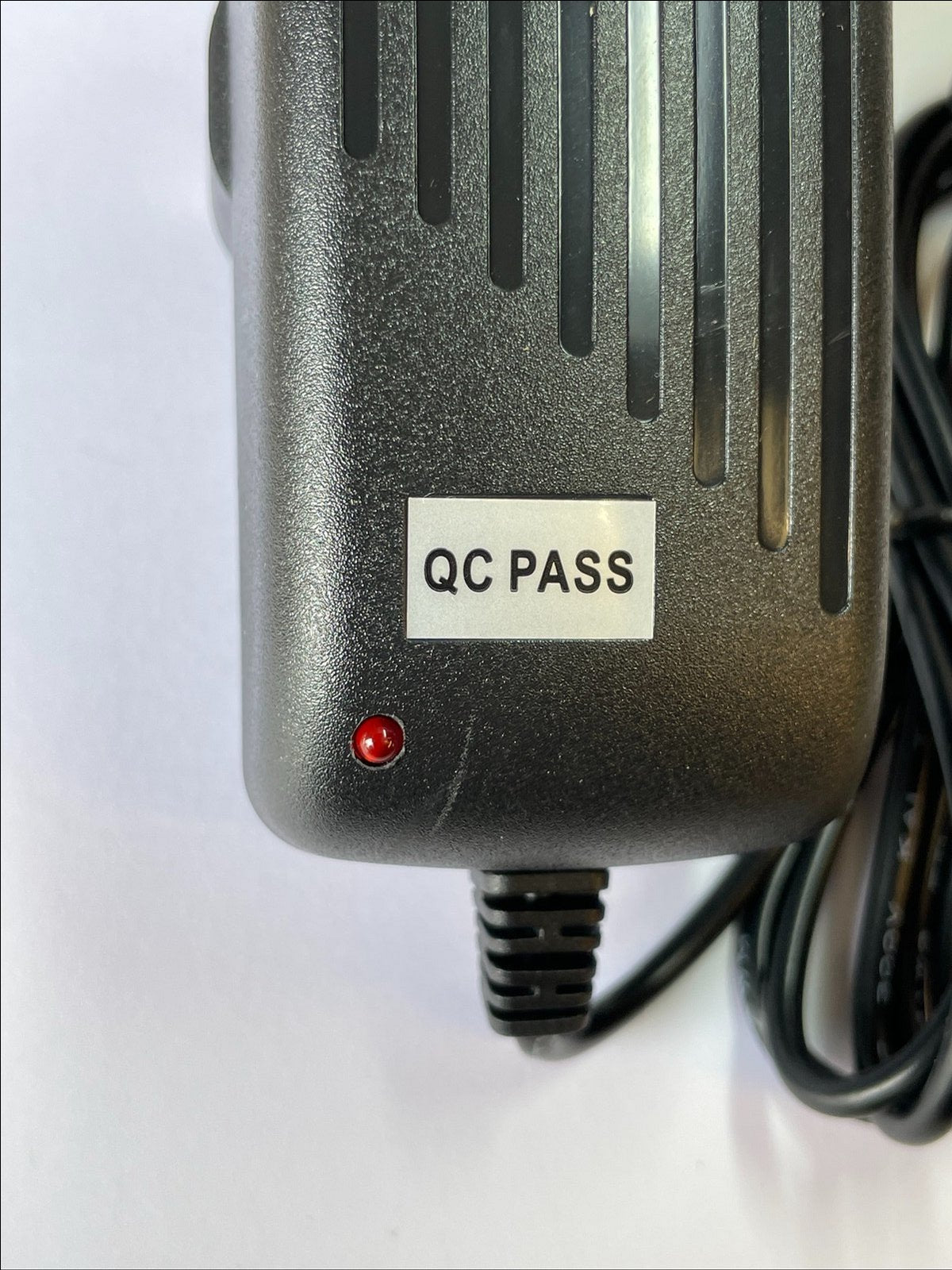 Regulated 18V 1A AC-DC Switch Mode Adapter Power Supply Negative Centre 5.5x2.5