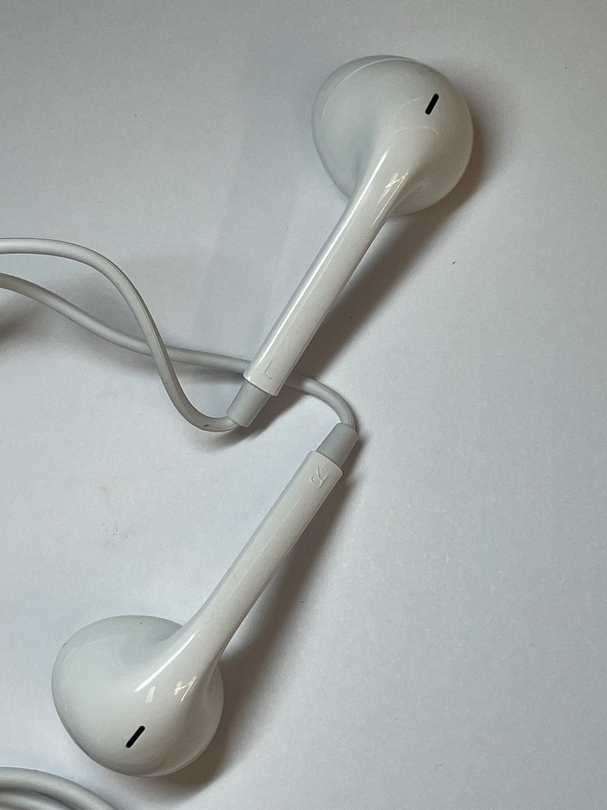 White In-Ear Headphone Earphones Headset Handsfree for Oppo A16S MH156