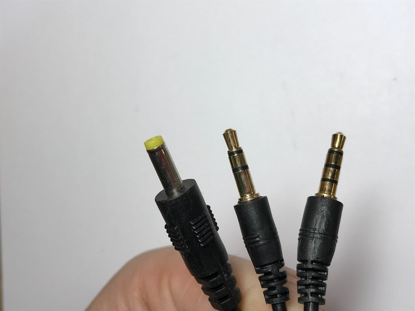 Acoustic Solutions DVD293 DVD-293 Dual Twin Screen Lead