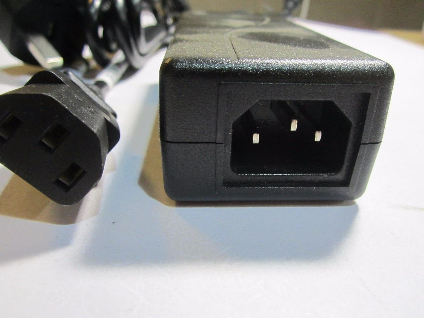 12V 2A 5V 2000mA 6 Pin AC-DC ADAPTOR 4 3.5" HDD External Storage System USB 2.0