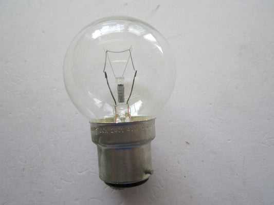 10 x GREENSTOCK 45mm 40W BC Round Clear 8000hr Light Bulb Golf Ball 310lm 240V