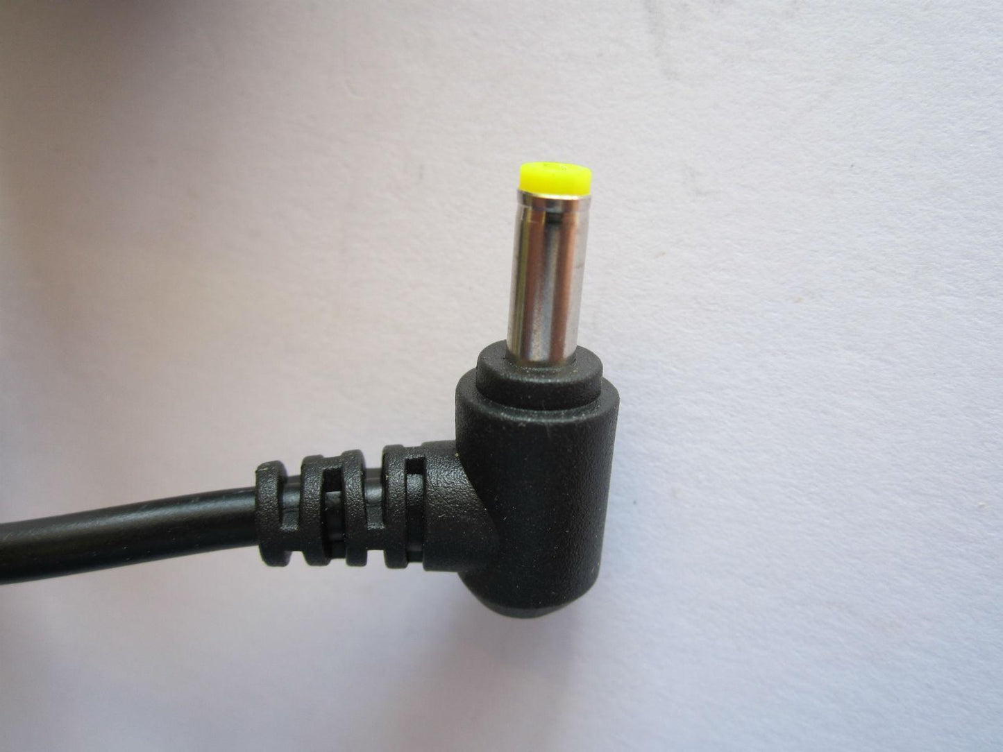 12V 1.5A 1500mA AC-DC Switching Adapter 4mmx1.7mm 4x1.7 Yellow Tip