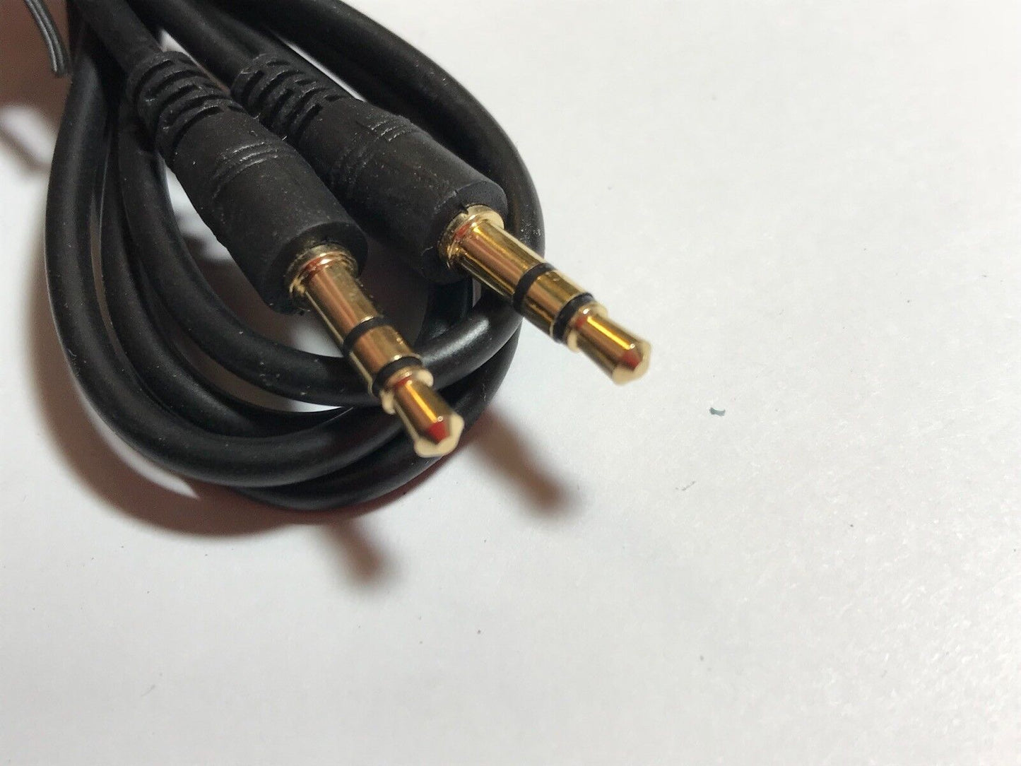 Bush PDVD-16309C Connect Dual Twin Screen Portable DVD Player AV Cable Lead