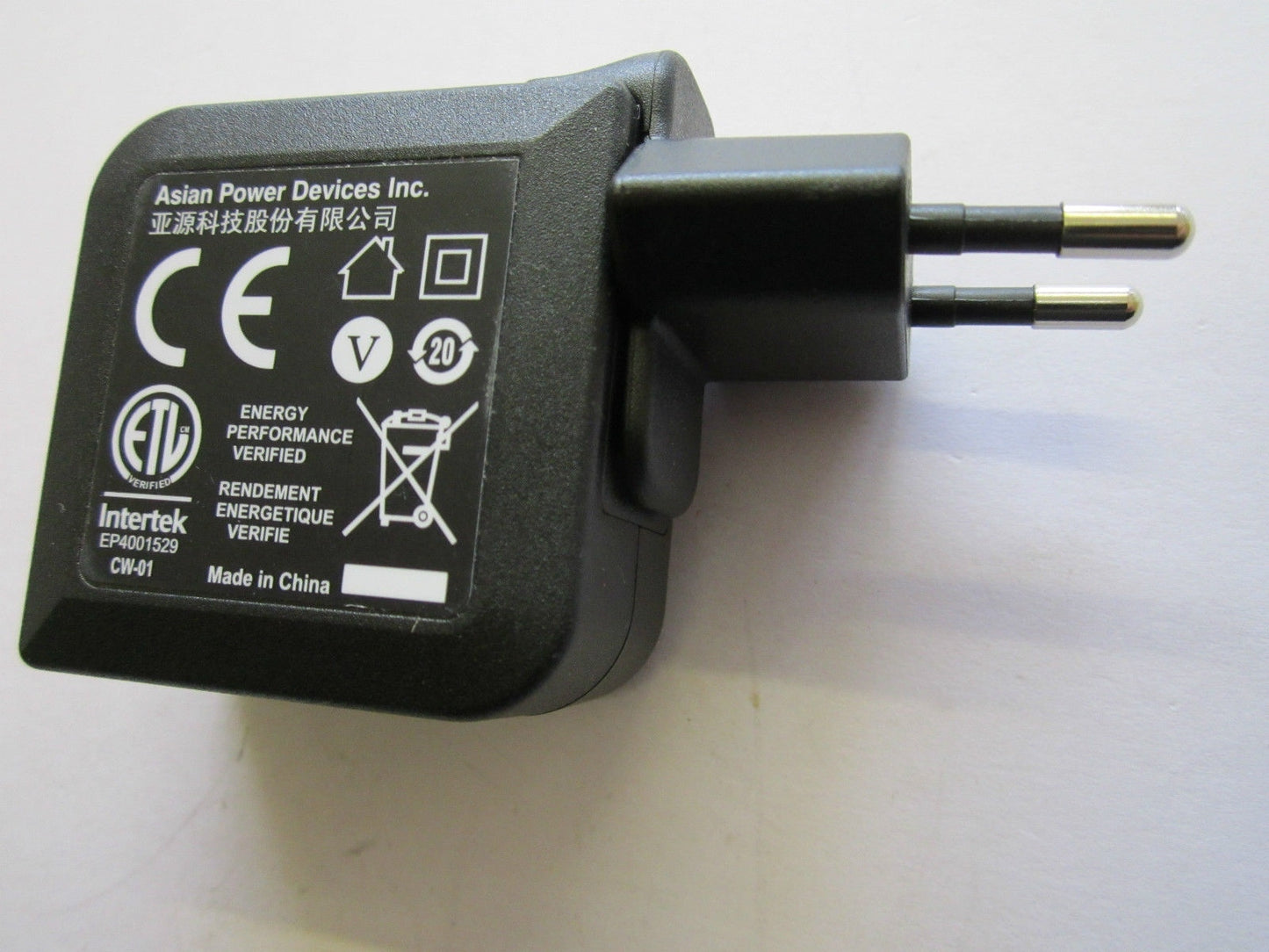 EU Genuine APD Asian Power Devices Inc AC-DC Adaptor WA-10L05RC 5V 2A USB PLUG