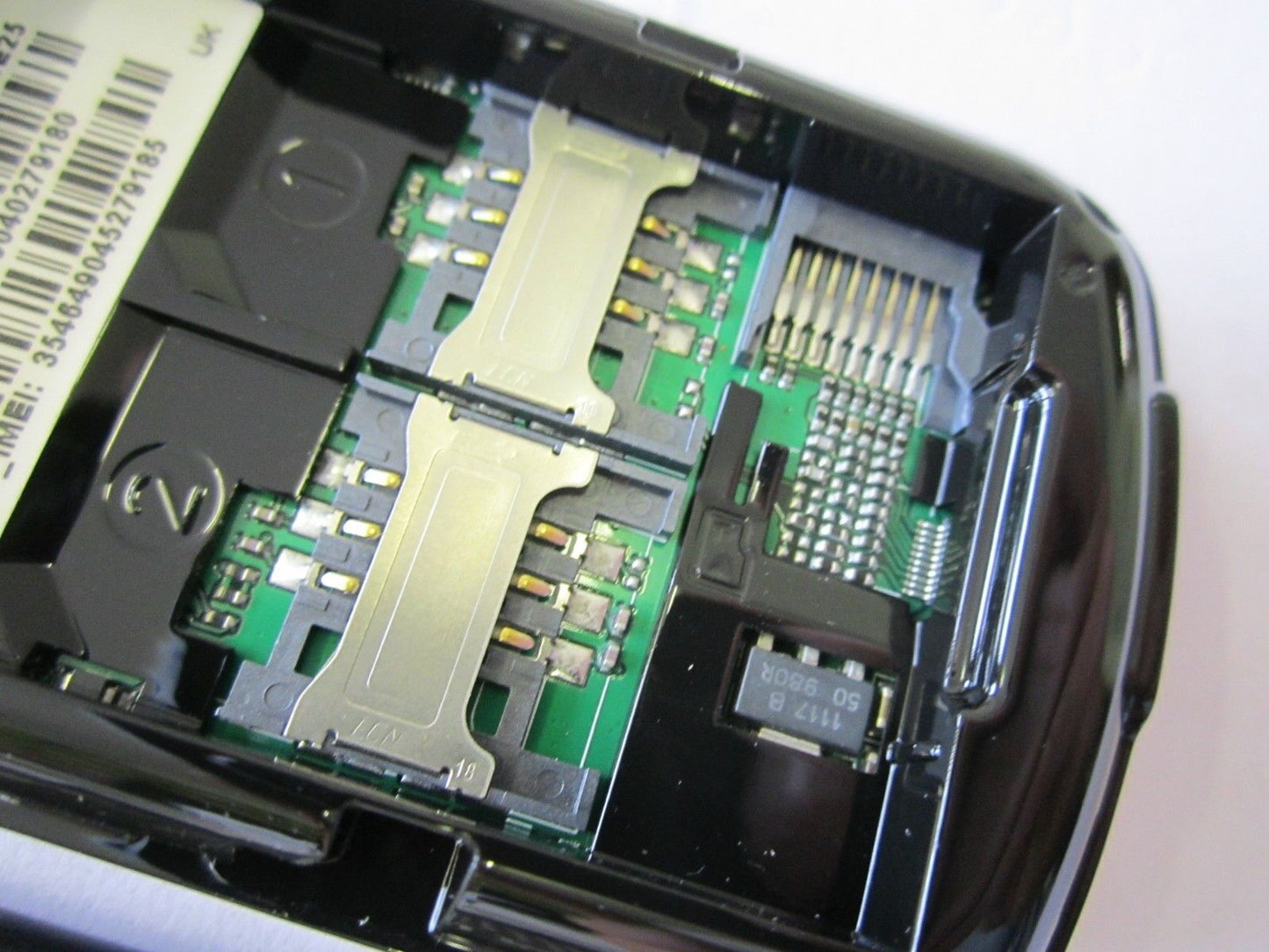 CHEAPEST NEW DUAL SIM UNLOCKED MOBILE PHONE E25 - CAMERA/VIDEO/MP3/BLUETOOTH