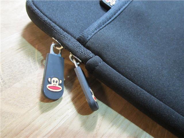 Black 9.7" Tablet Ipad Soft Carry Case Bag with Handles Plain / Monkey