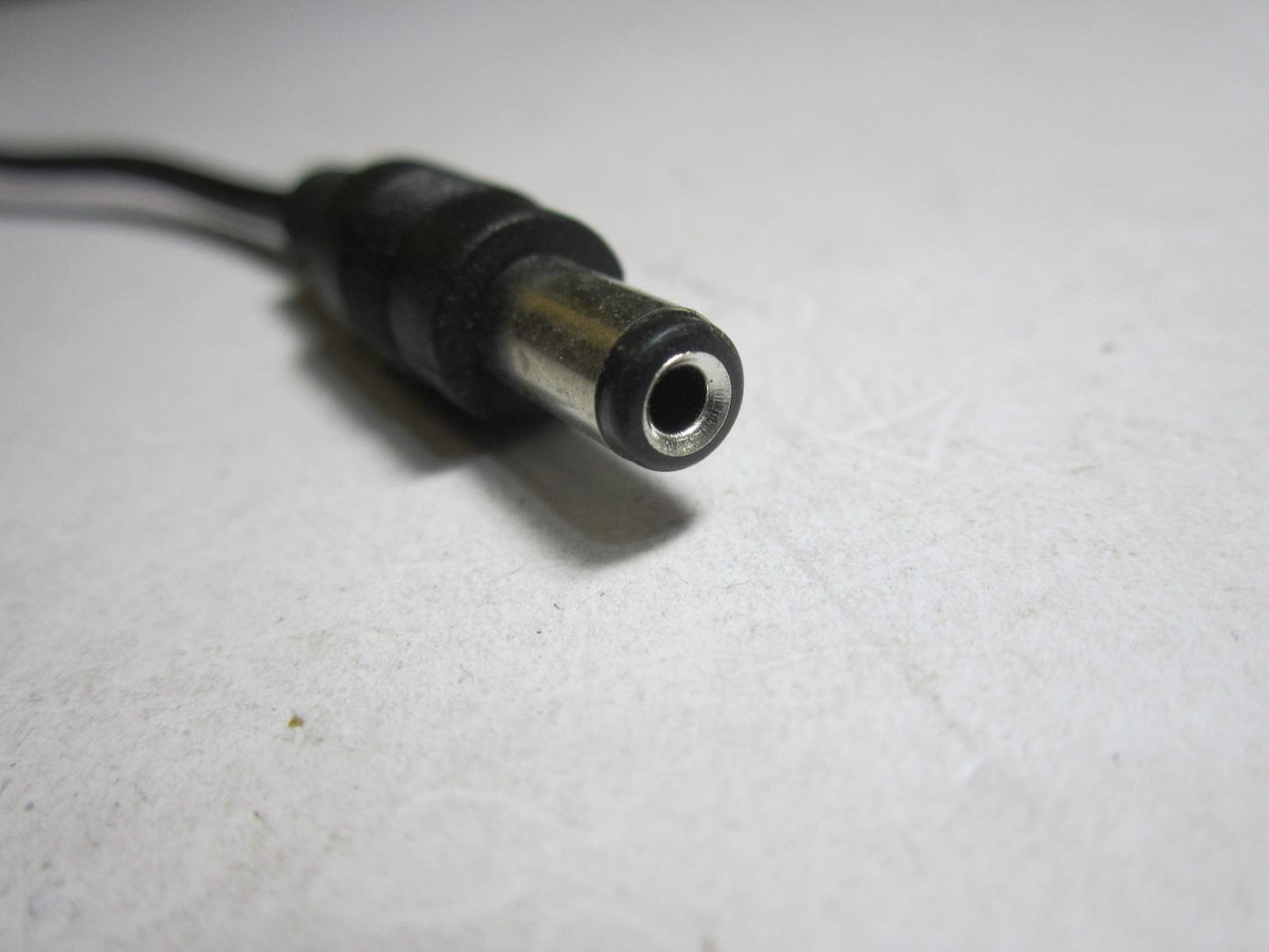 Replacement for AC/DC Adaptor Model D41WI090100-13/N 9V 100mA EU