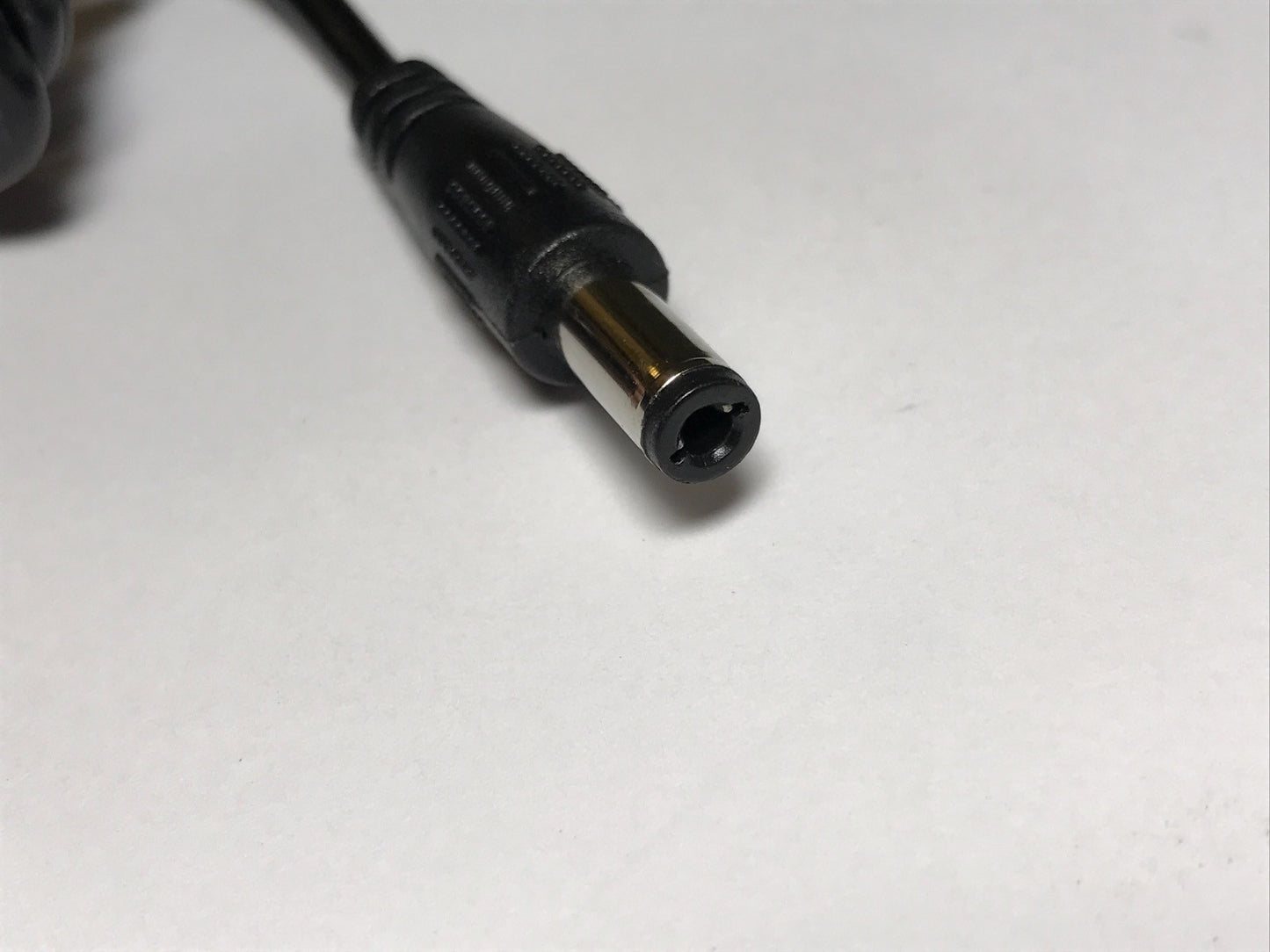 Replacement 9V 1A Mains AC Adaptor for Topcon Type 2740