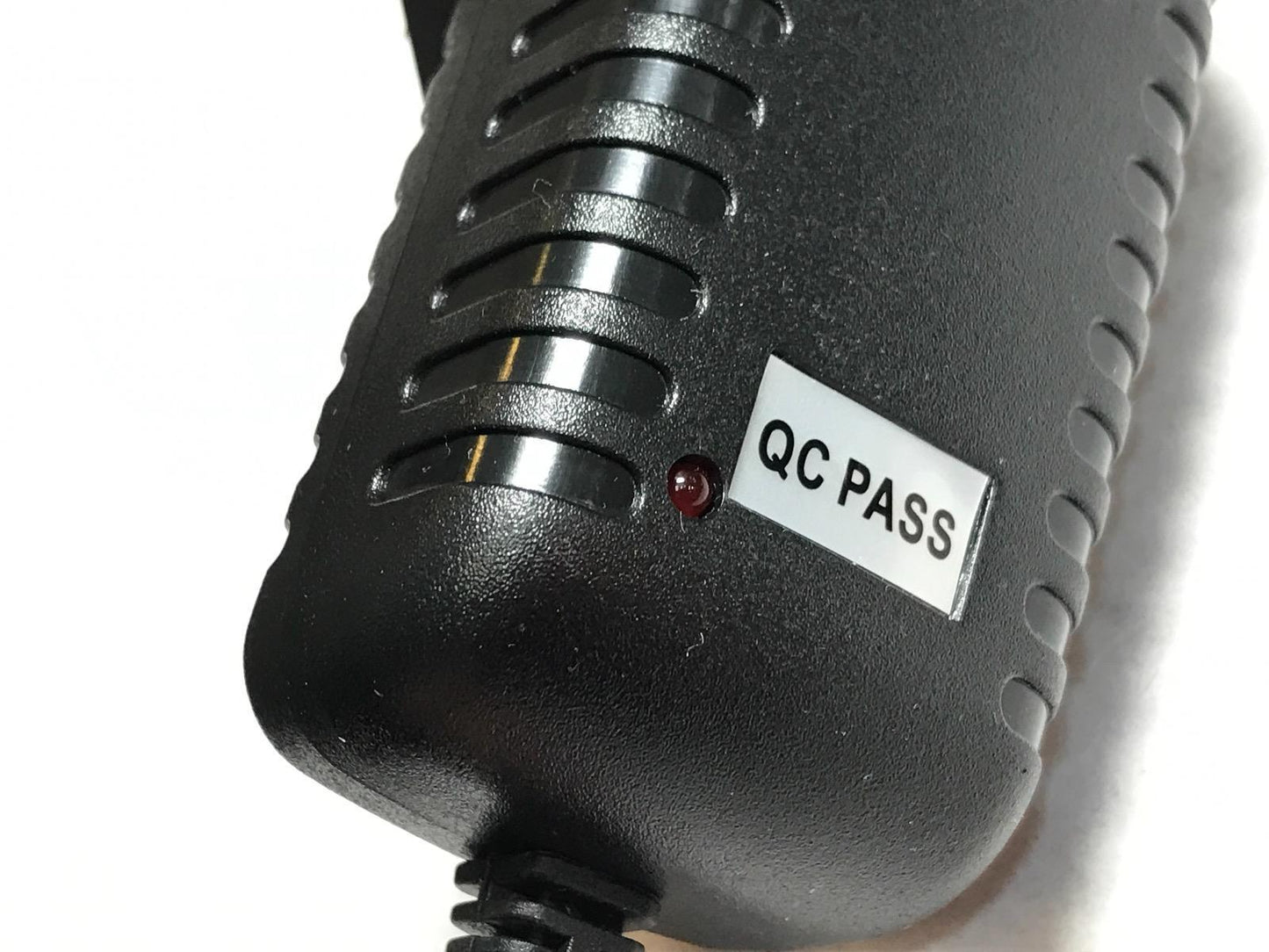 6M Long Cable 5V 2A AC-DC Switching Adapter with 5.5mm x 2.1mm/2.5mm