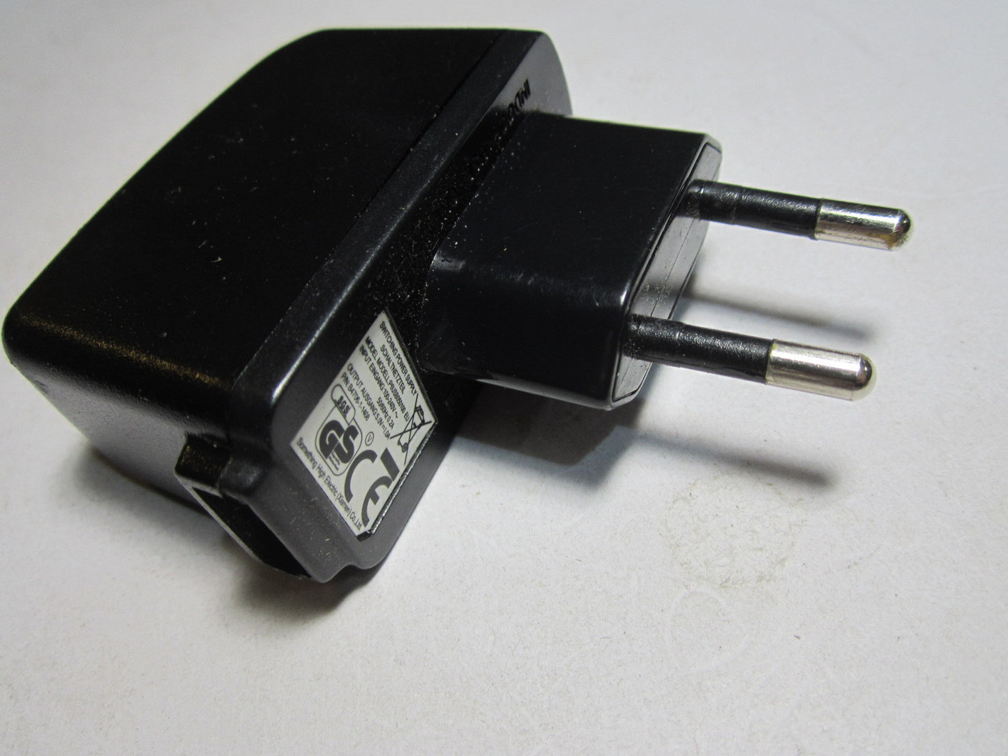 Genuine Switching Power Supply Schaltnetzteil model P6USB050100 EU 5.0V 1.0A EU