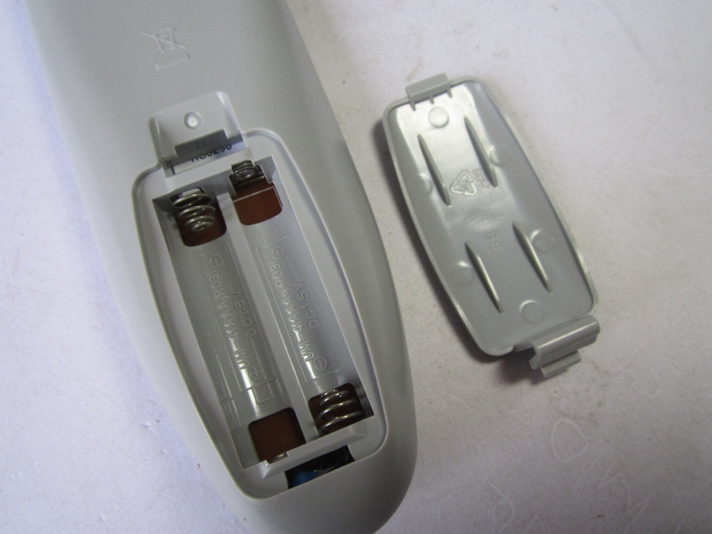 Sagemcom UPC Remote Control RC0290 1433 WLP-2500U 1611-10488 6+1.04.008 IR