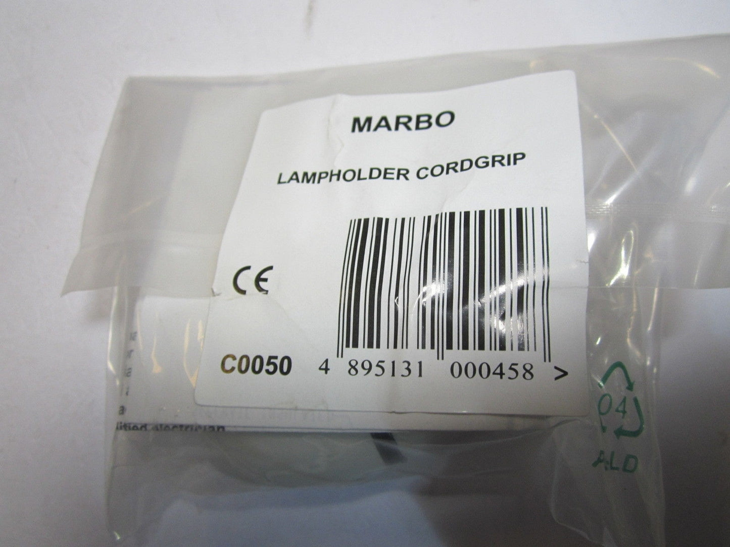 White MARBO Lampholder with Cordgrip C0050 T2 Rated Max 100W Light Fitting