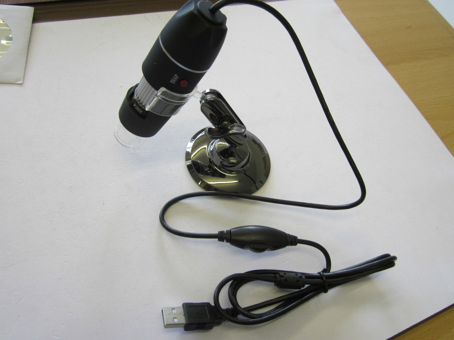 USB 2.0 & 1.1 Digital Microscope with 200x Magnification/Light/Software