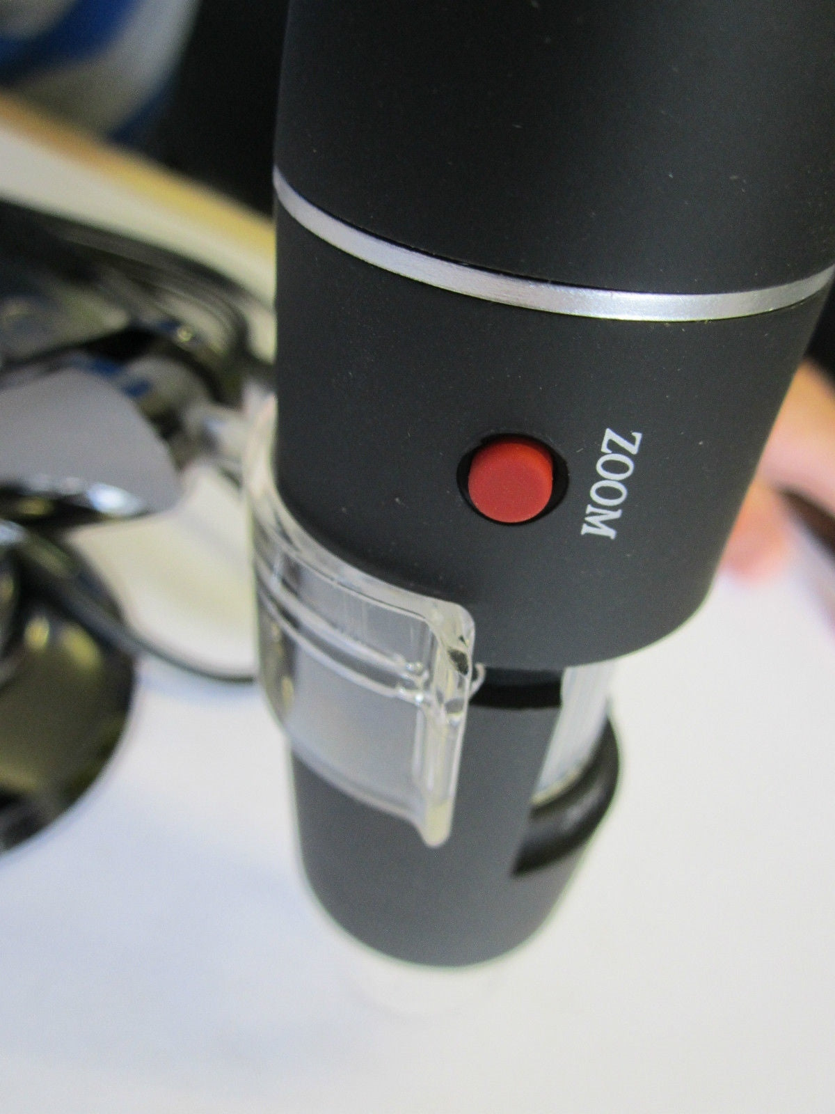USB 2.0 & 1.1 Digital Microscope with 200x Magnification/Light/Software