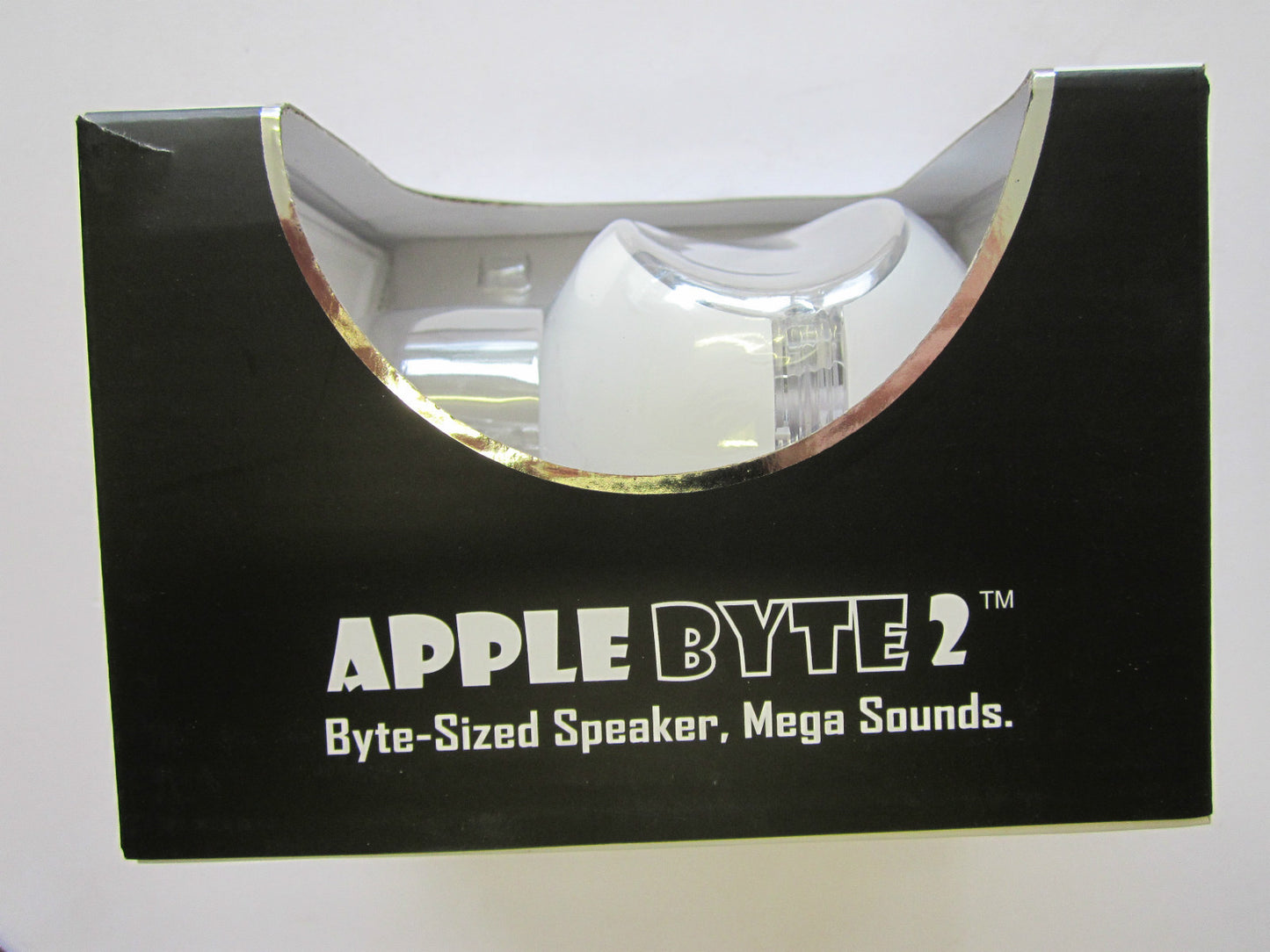 White Musibytes Apple Fruit Byte 2 Plug & Play Mini Sized Speaker Portable Audio