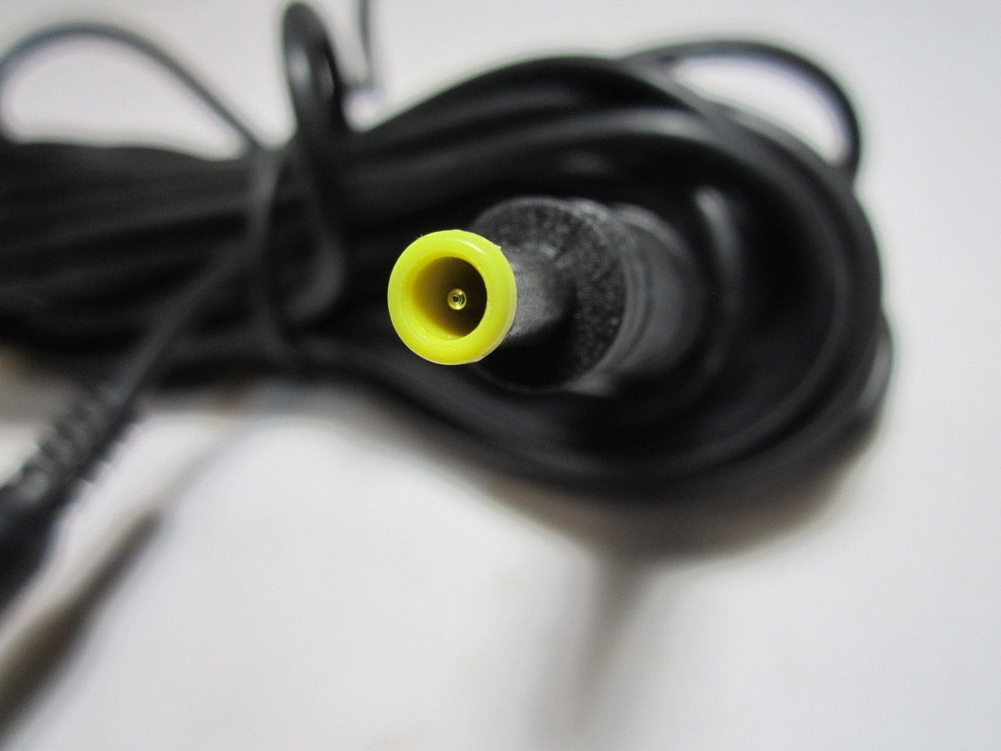 6.5M Long 12V 2A UK Mains AC-DC Switch Mode Adapter Power Supply 5.0mm x 3.3mm