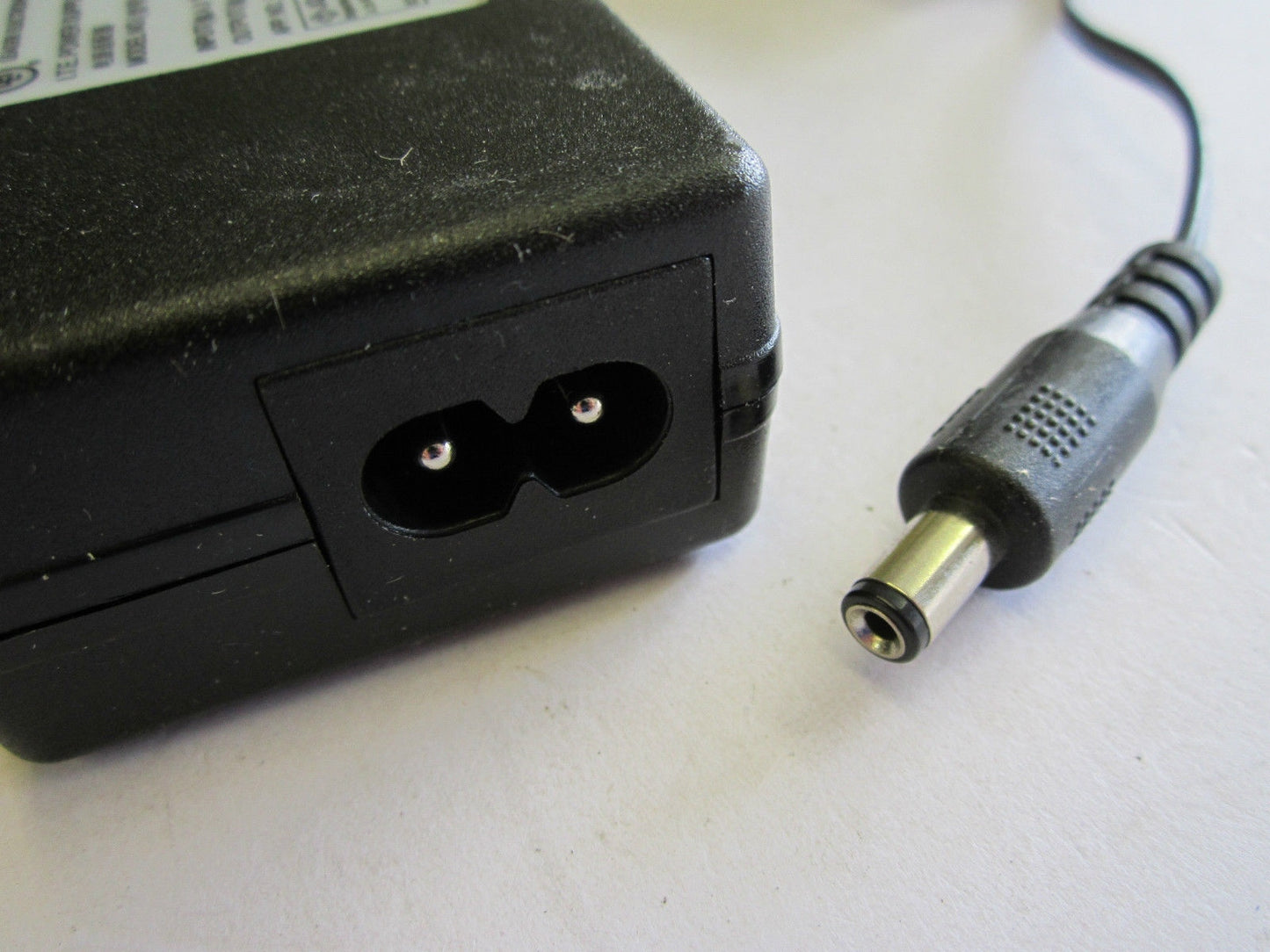 Genuine Leader Electronics INC I.T.E AC-DC ADAPTOR NU20-5120100-I3 12.0V 1.0A