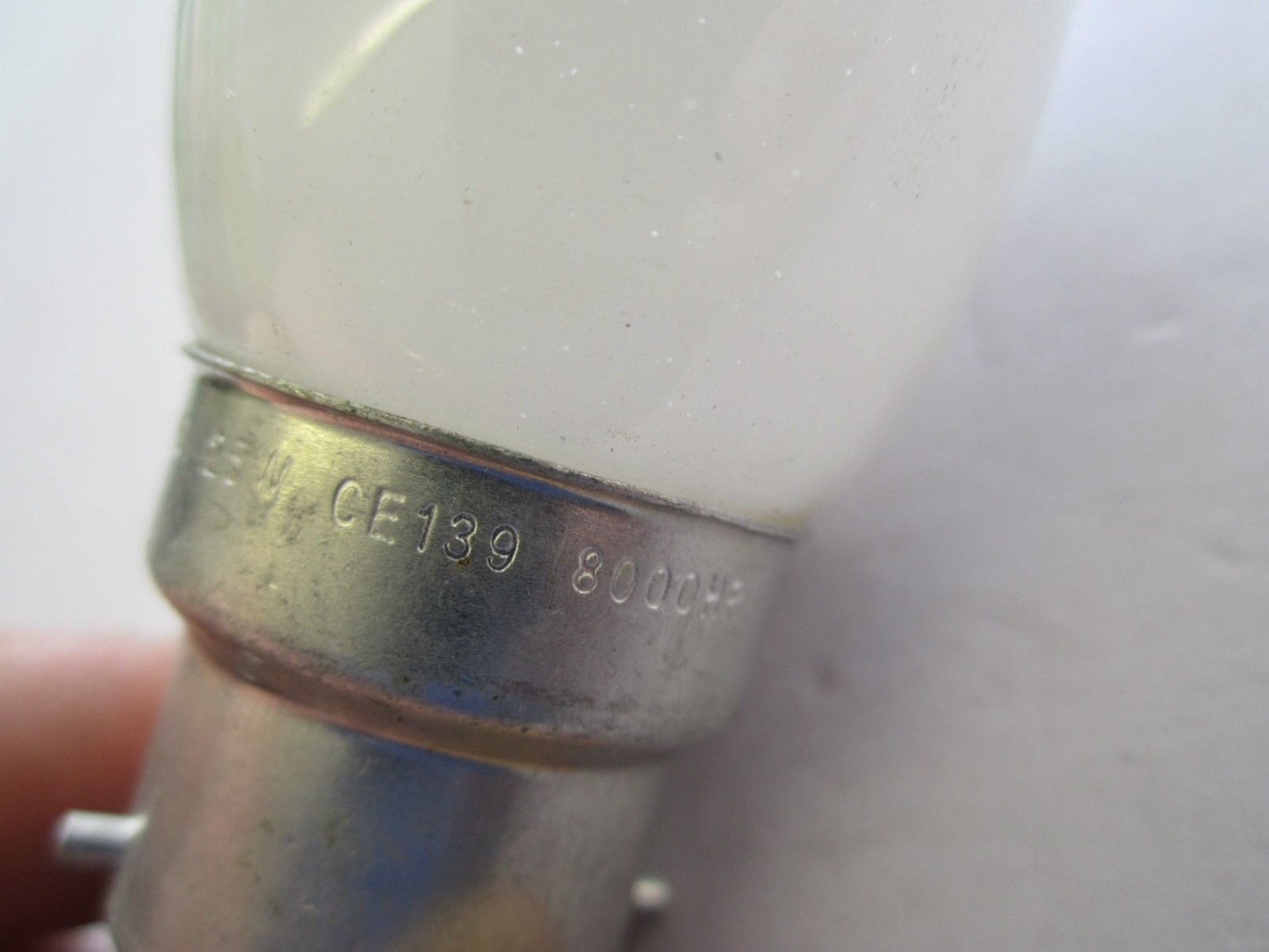 10 x GREENSTOCK 35mm 25W BC Plain Candle Light Bulb Opal 8000hr 150lm Long Life