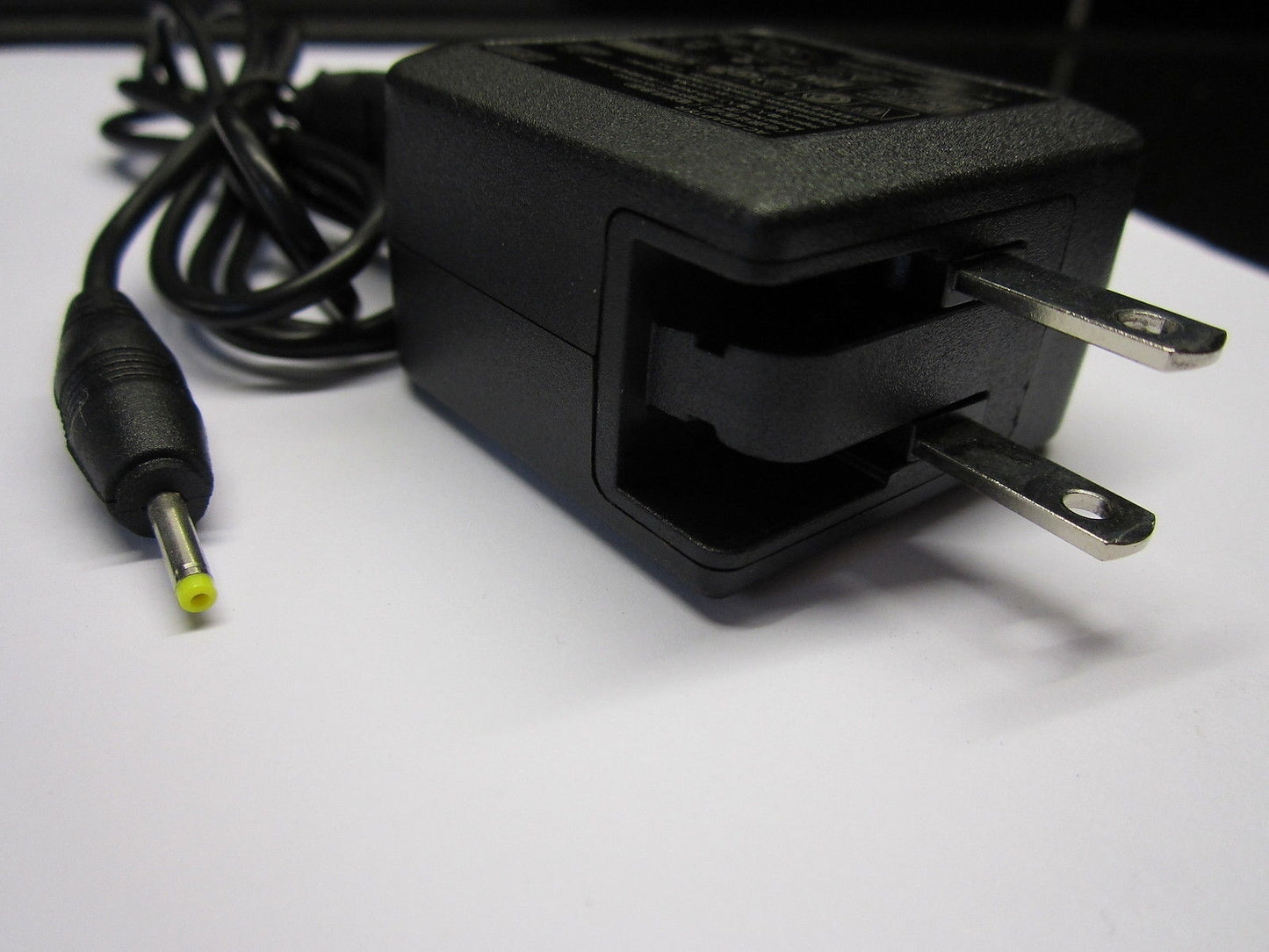 US 5V 1.5A 1500mA Mains AC Adaptor Charger AC-DC ADAPTOR LA-050150 Tablet PC 2.5