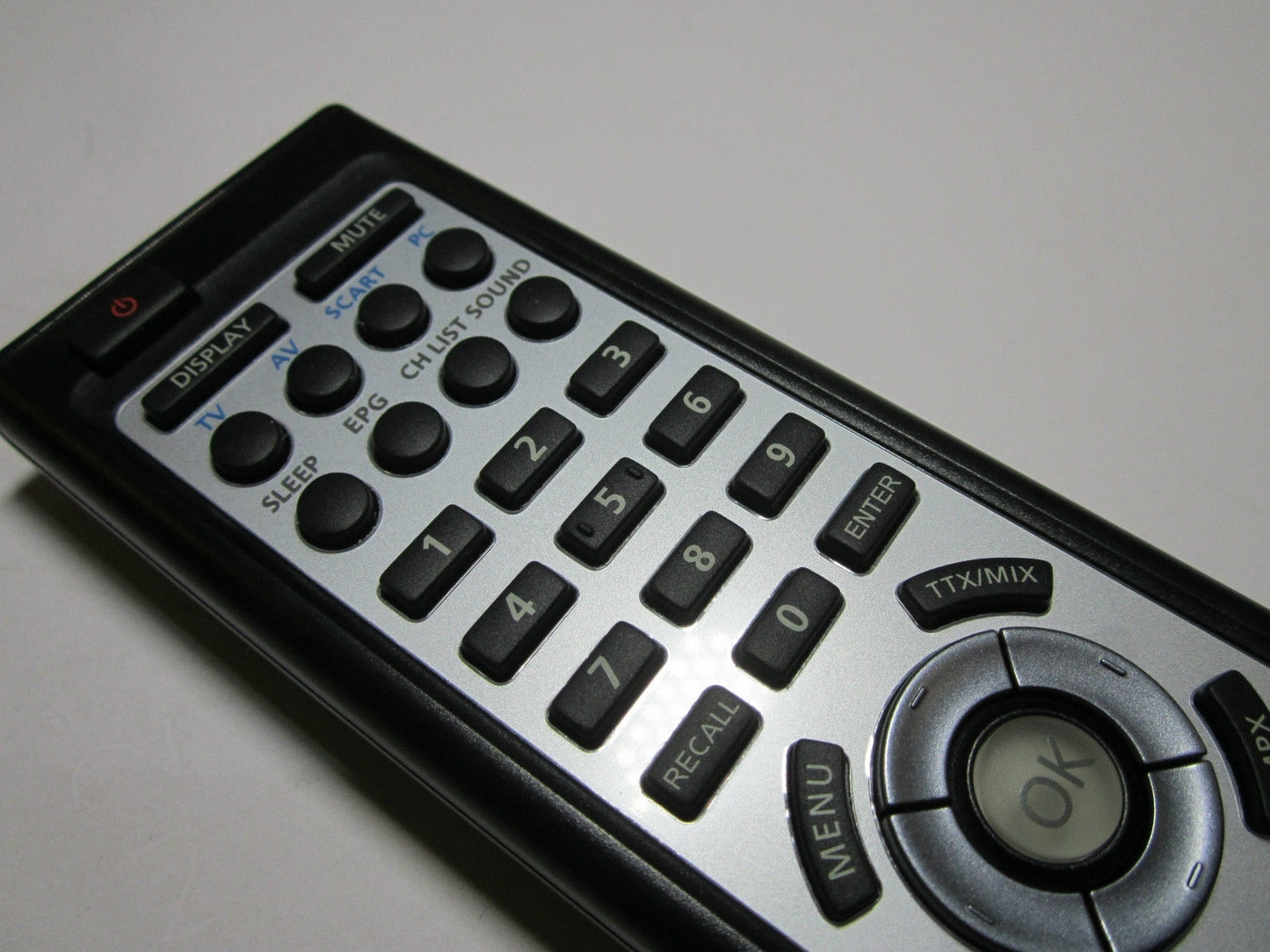 Genuine Acer 25.M7607.001 Remote Control for Acer 35 Series AT2635 26" LCD TV