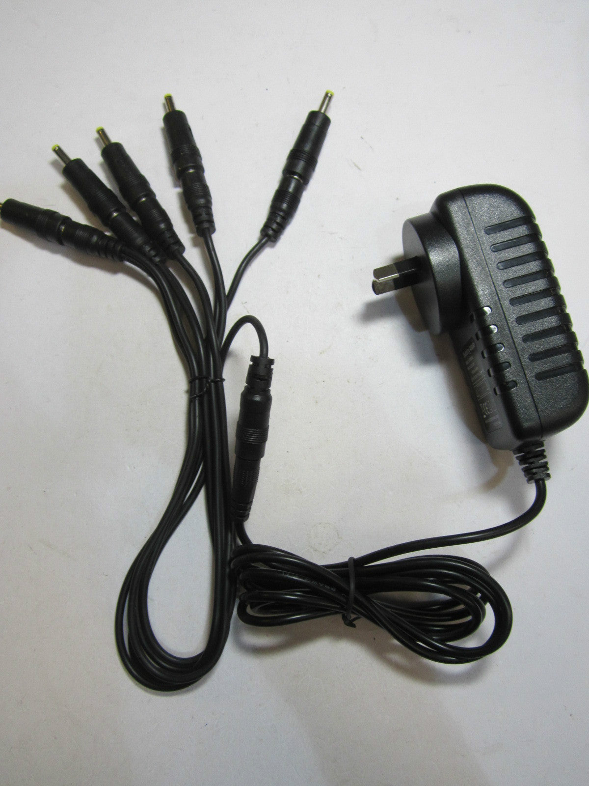 AUS 9V 2A Mains AC-DC Adaptor Power Supply with 5 Way Daisy Chain for Korg Volca