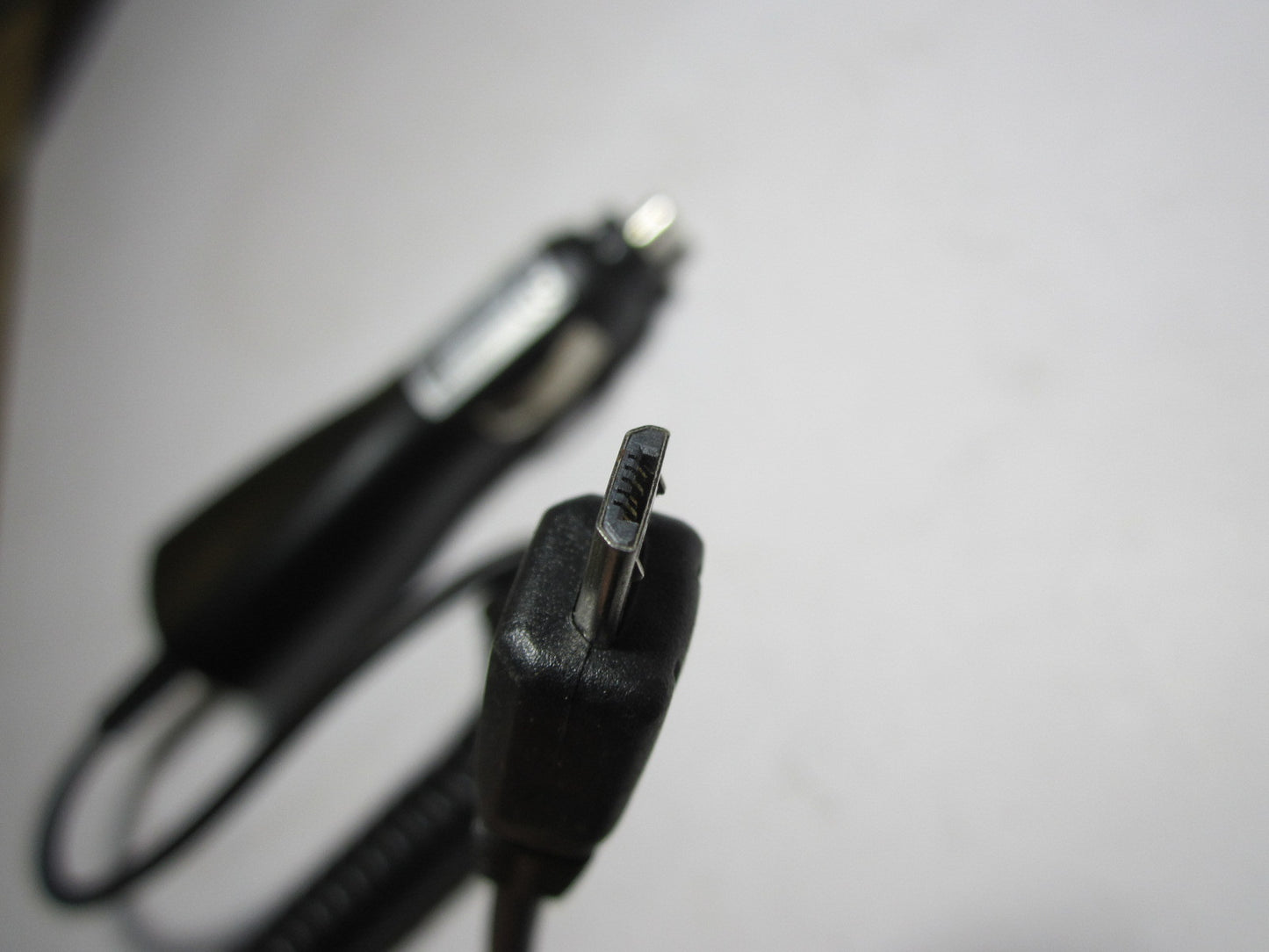 Genuine 5.7V 800mA Nokia DC-6 Lumia 925 1020 1520 620 630 720 Car Charger E24