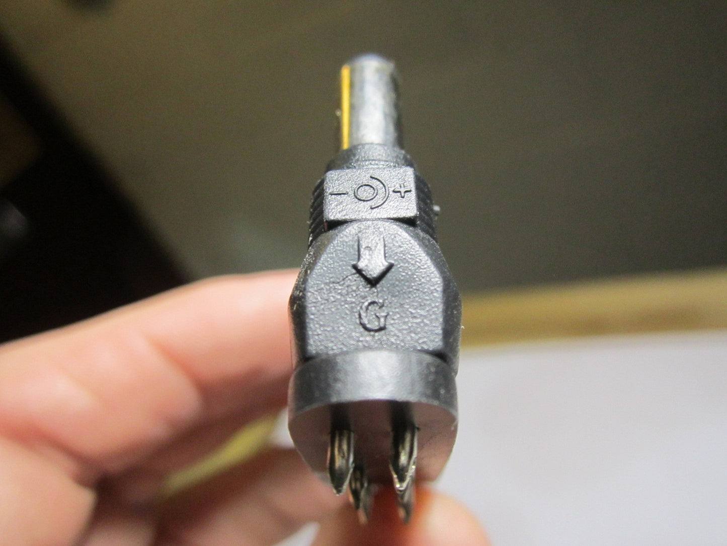 Set of 6 2 Pin Push on Universal Tip Connectors 2.5mm/3.5mm/5.5mm/1.5mm/2.1mm...