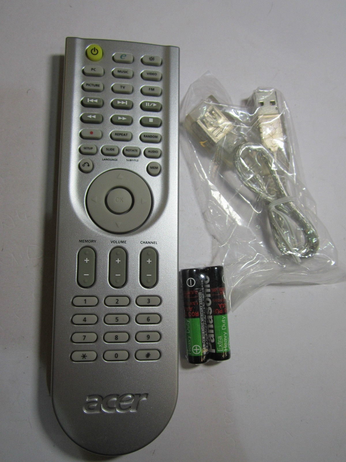 Genuine Acer Original Remote Control model MPC-RC801B MPCRC801B with USB Cable
