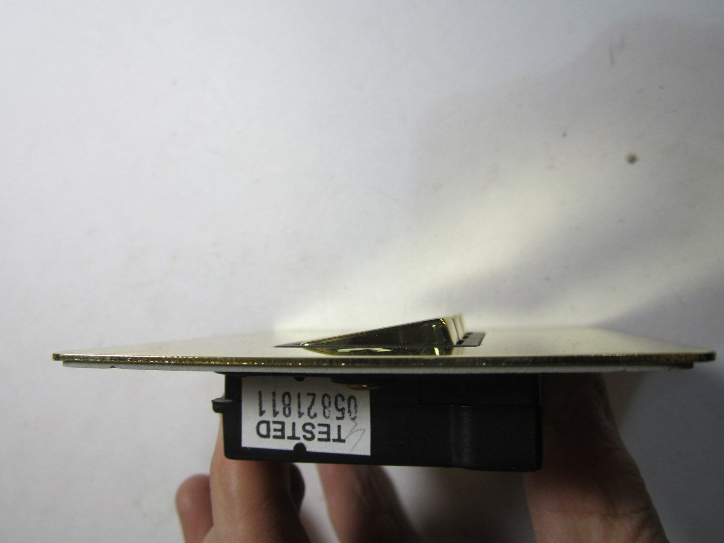 Volex 3 Gang 2 Way Lightswitch 10AX Black Interior Polished Brass Flat Plate