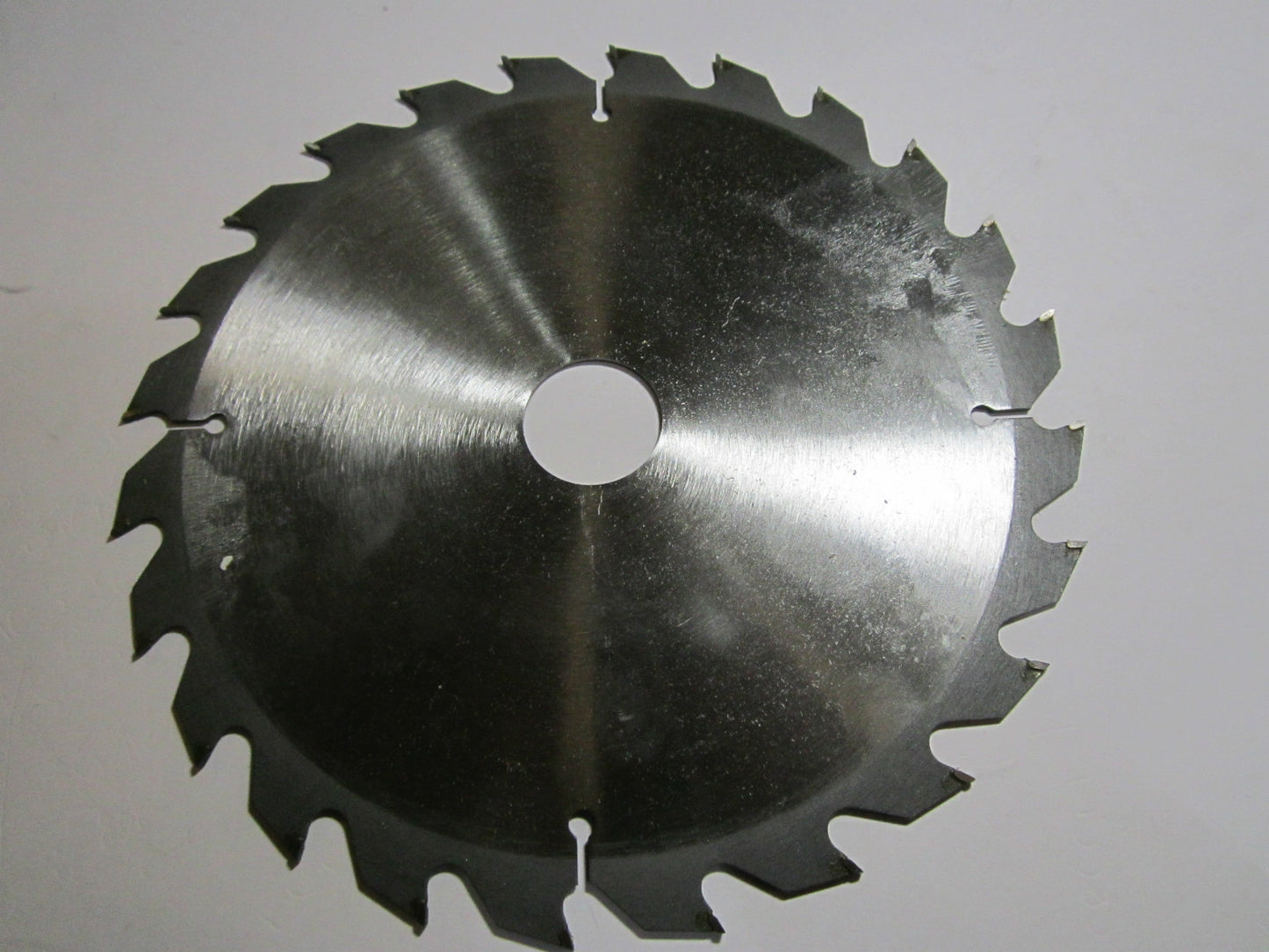 Wickes HW 210 x 30 x 2.4mm Circular Saw Wood Cutting Blade